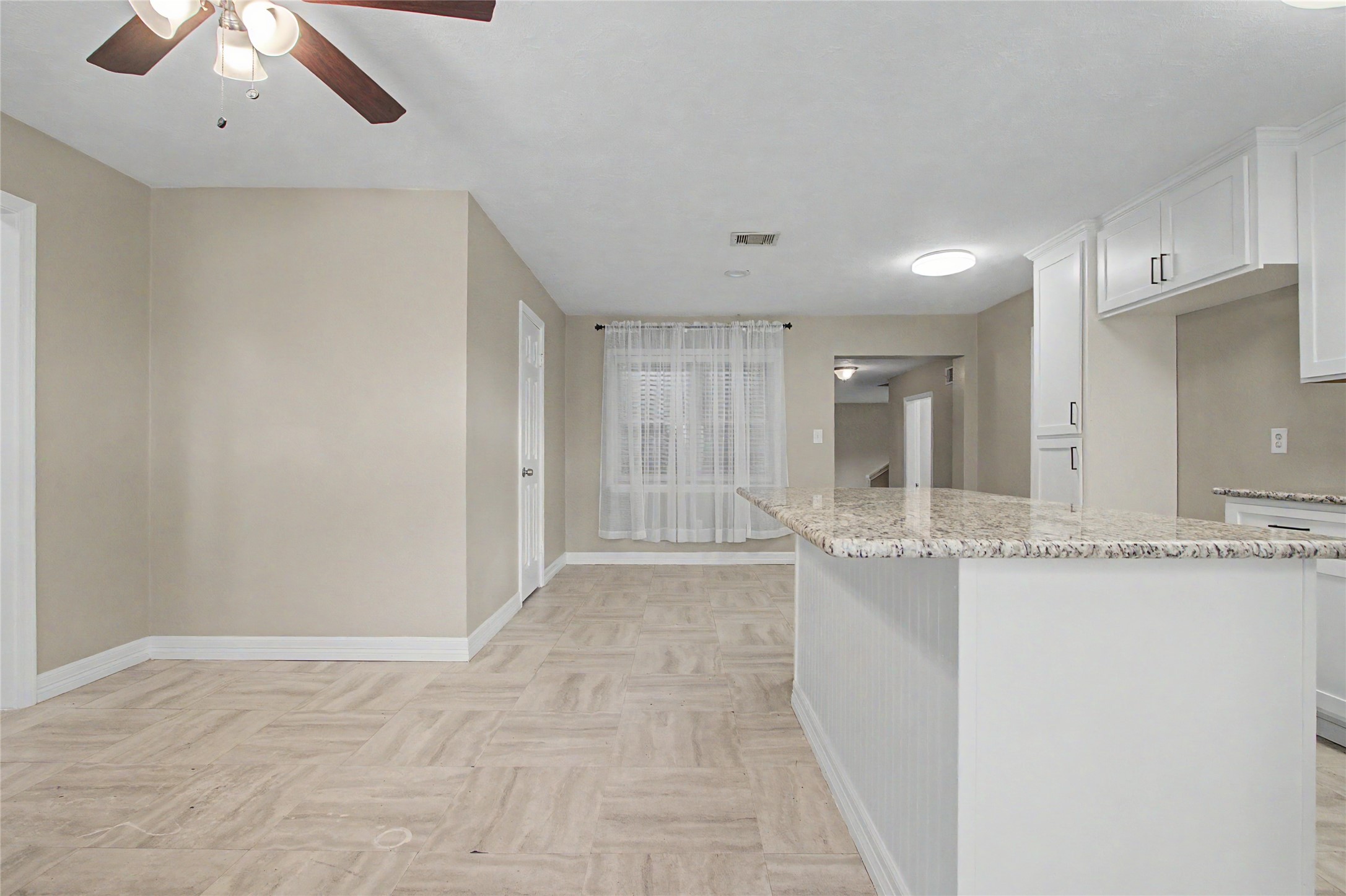 241 S Masonic Street Property Photo 9
