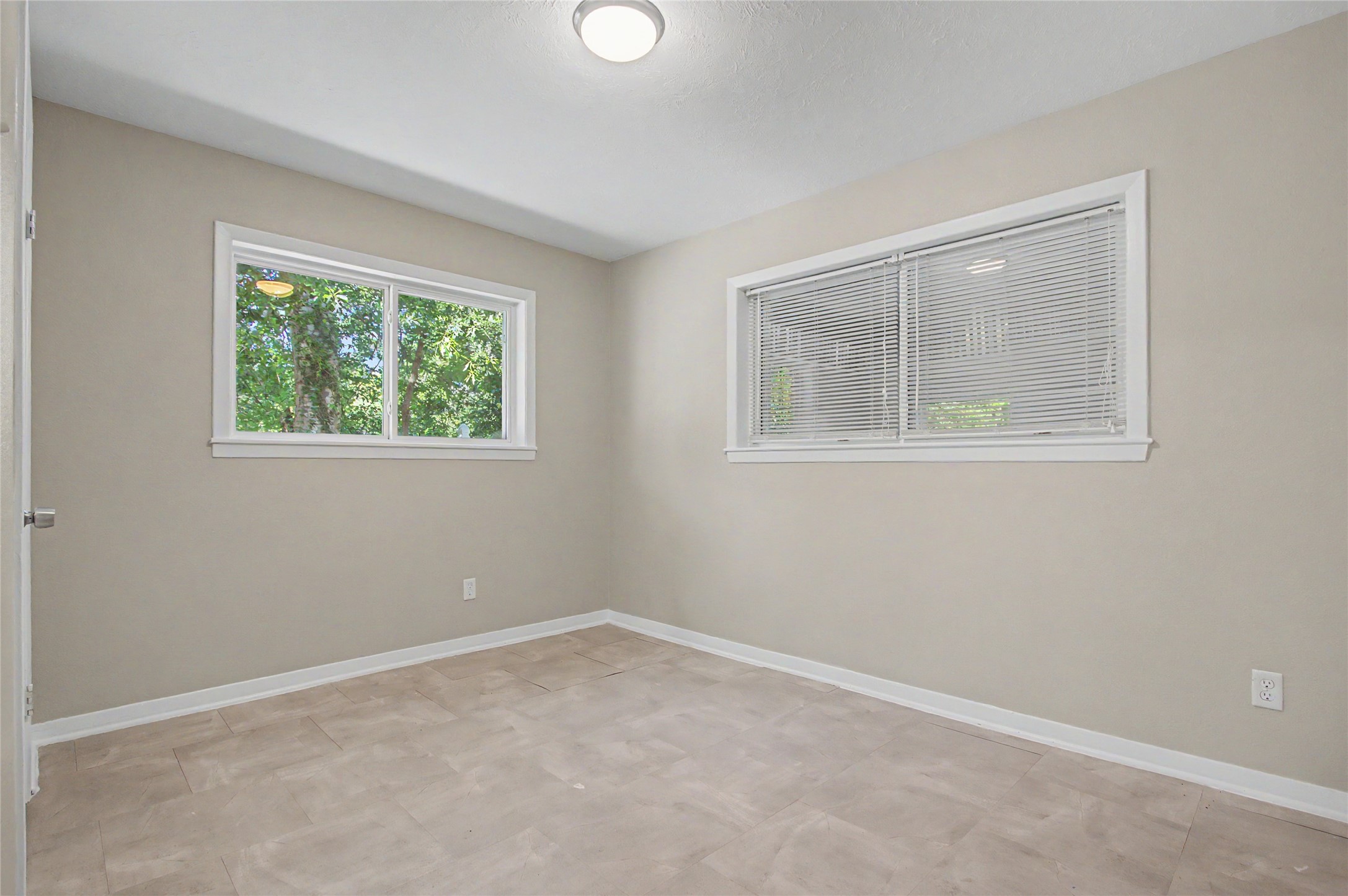 241 S Masonic Street Property Photo 16