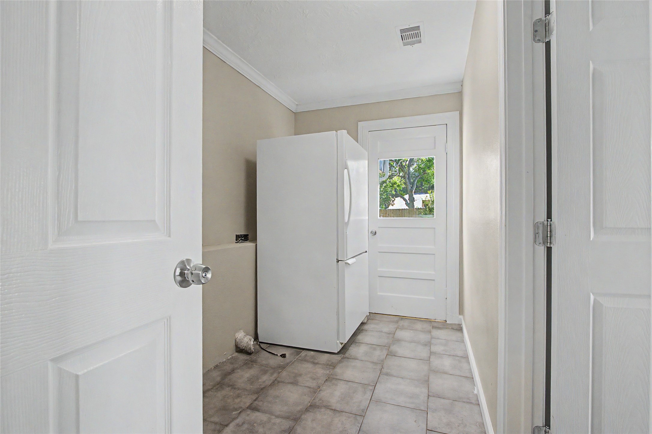 241 S Masonic Street Property Photo 19
