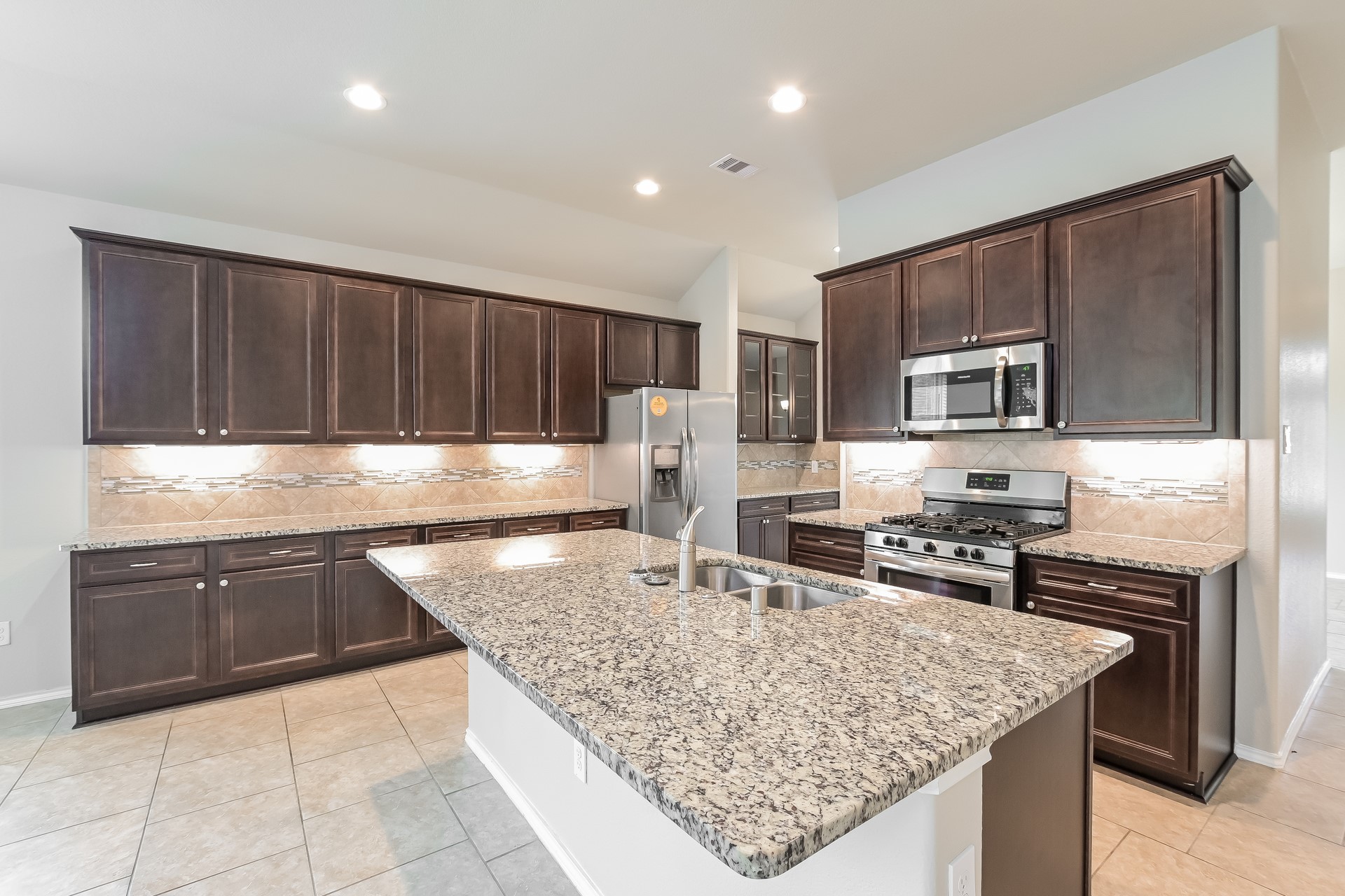 4711 Creekside Haven Trail Property Photo 6