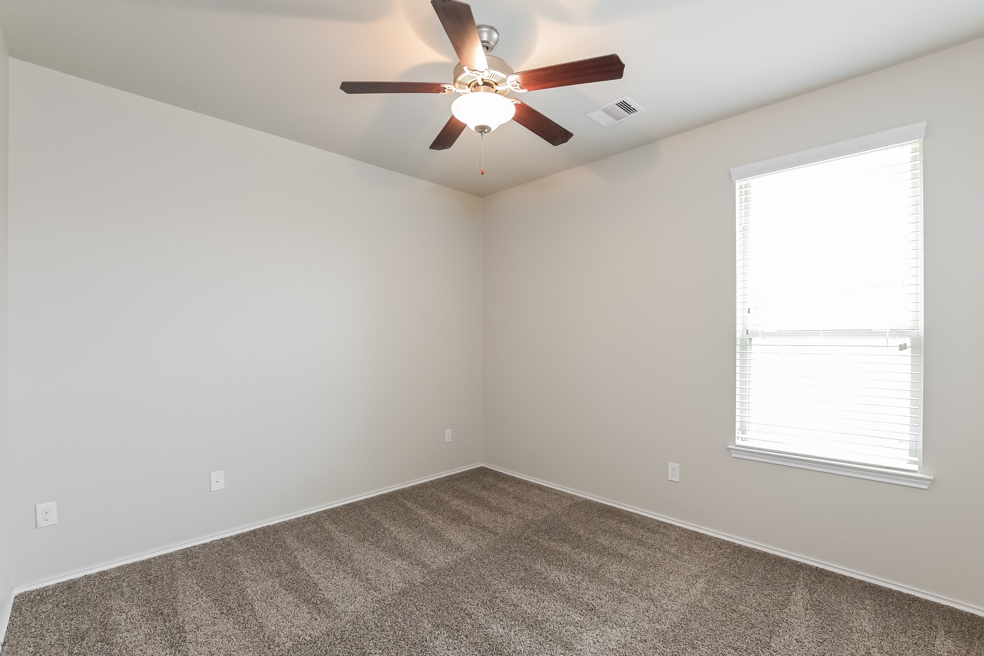 4711 Creekside Haven Trail Property Photo 13