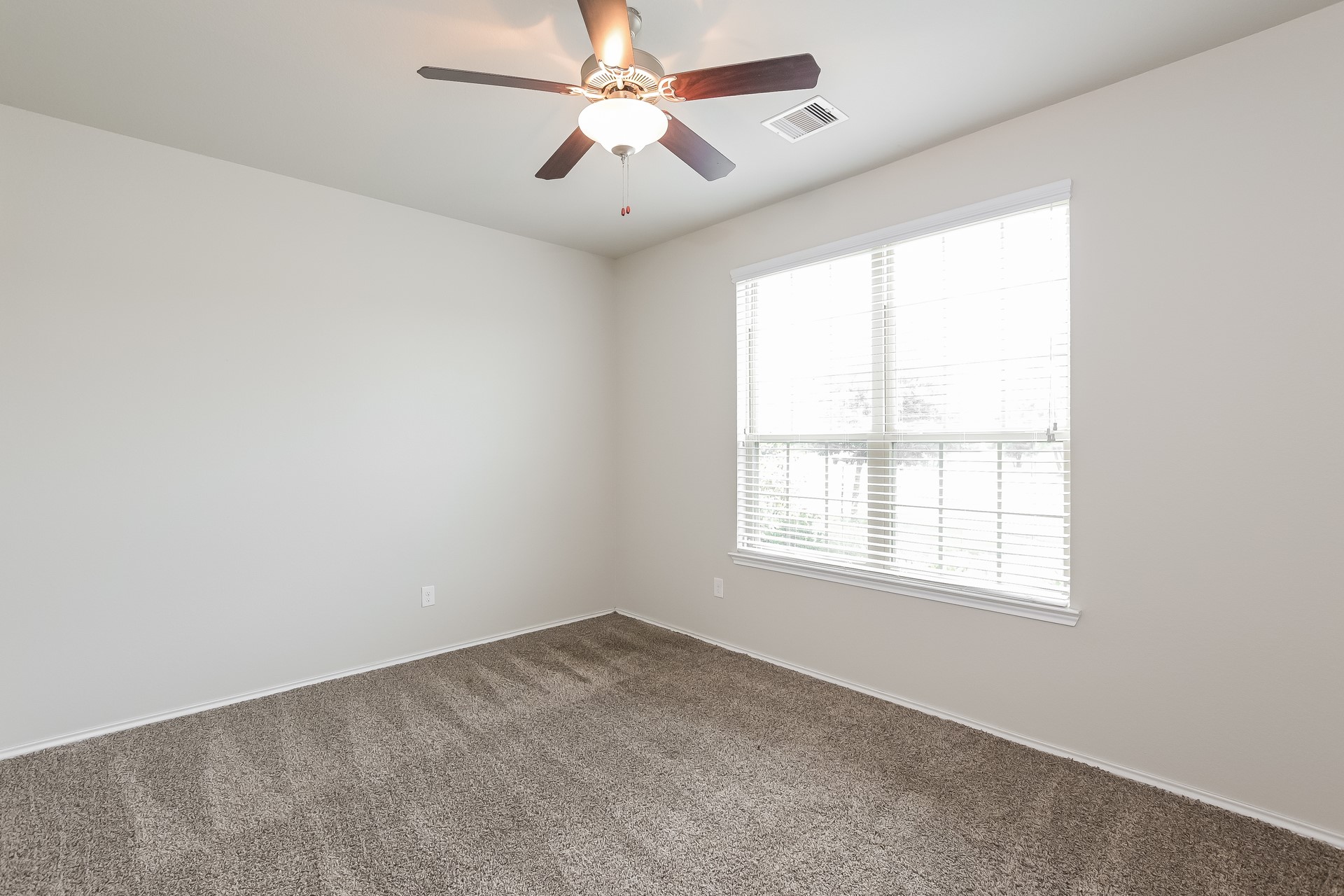 4711 Creekside Haven Trail Property Photo 14