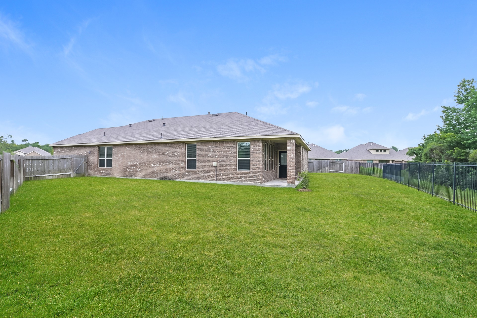 4711 Creekside Haven Trail Property Photo 18