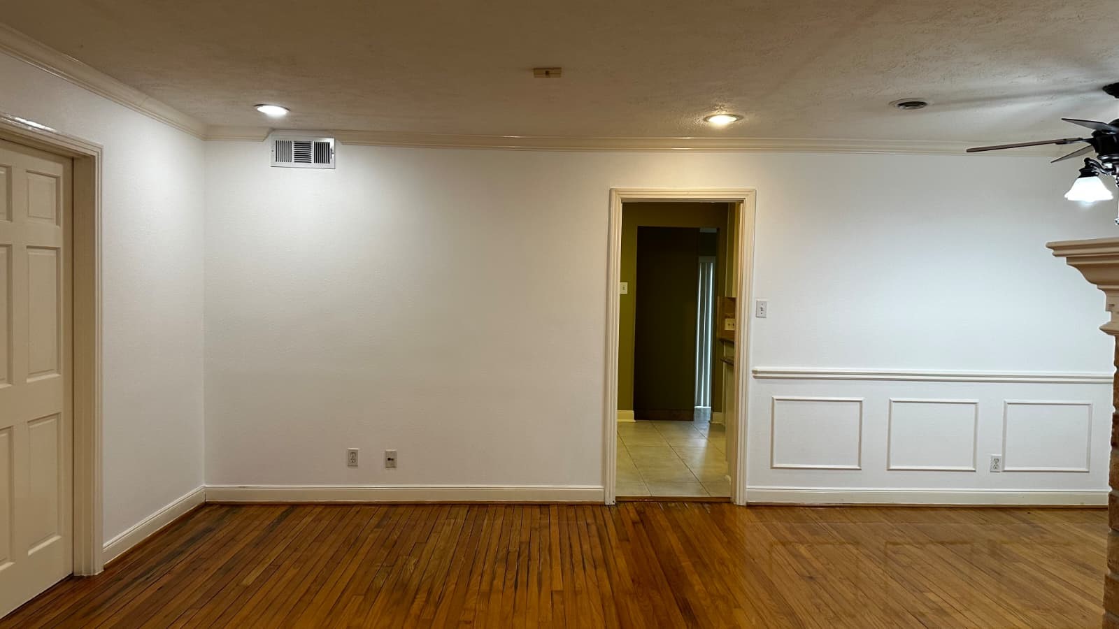 3323 Cloverdale Street Property Photo 4
