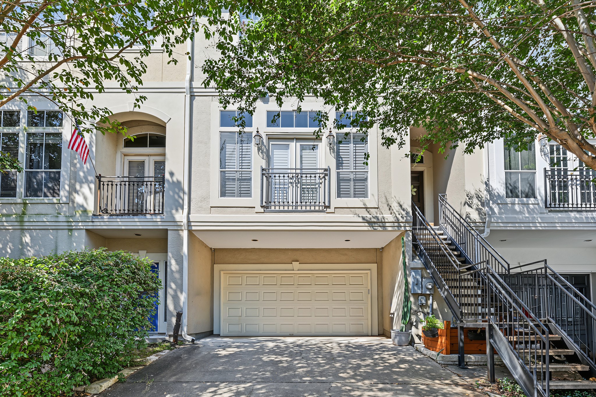 607 Leverkuhn Street Property Photo 1