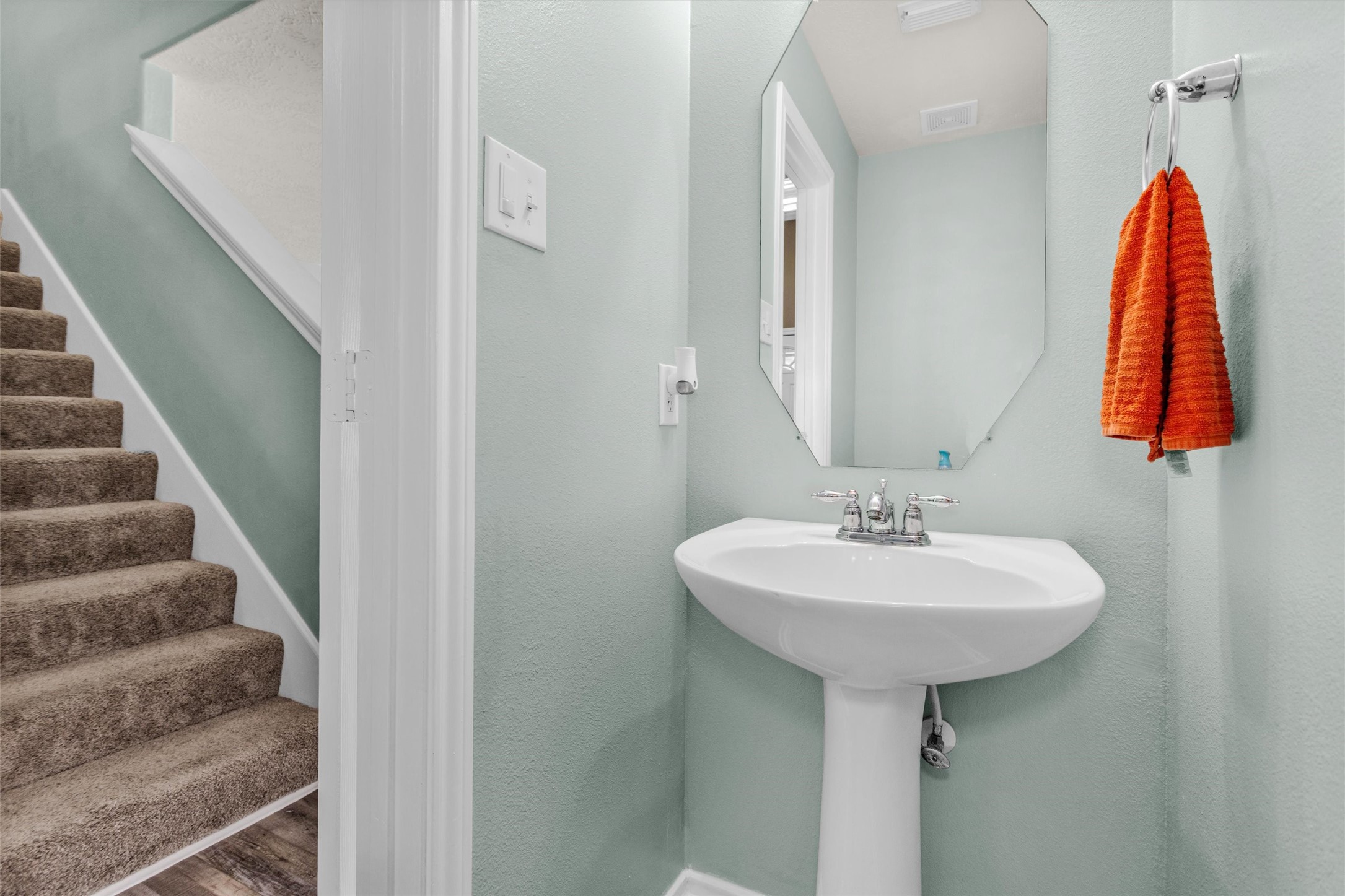 8302 Coriander Lane Property Photo 8