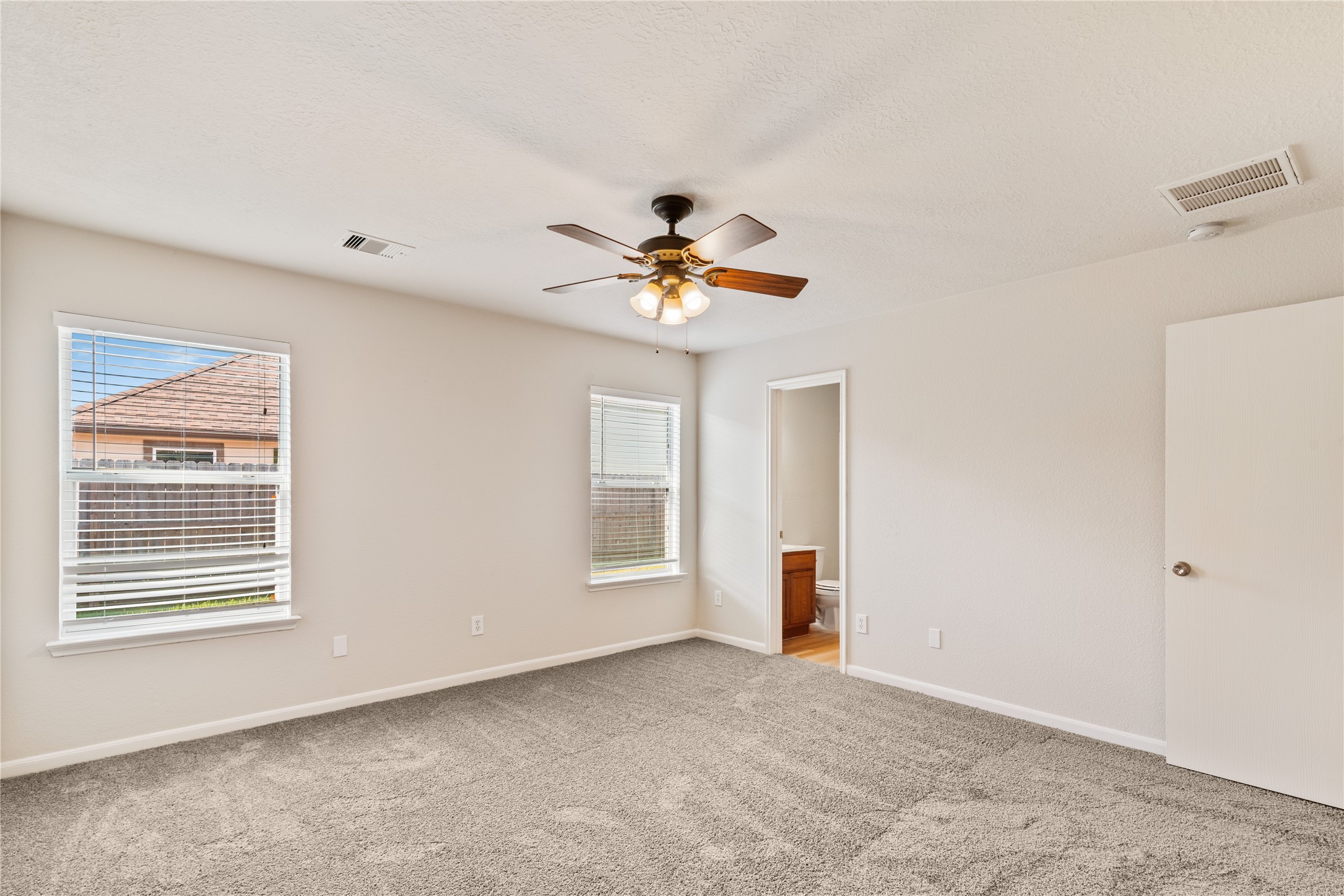 3003 Ribbon Creek Way Property Photo 8