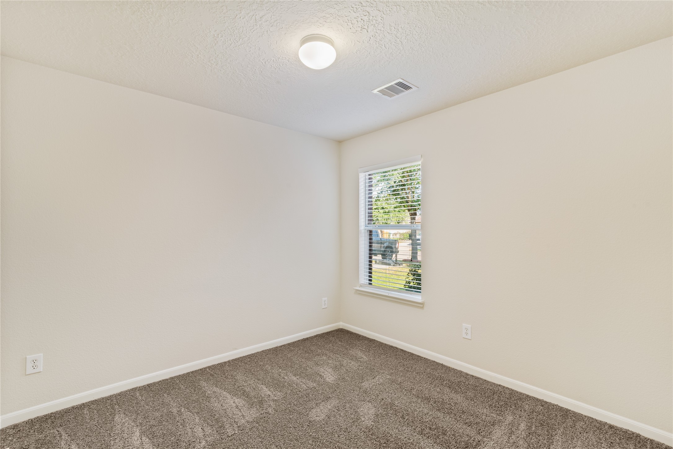 3003 Ribbon Creek Way Property Photo 14
