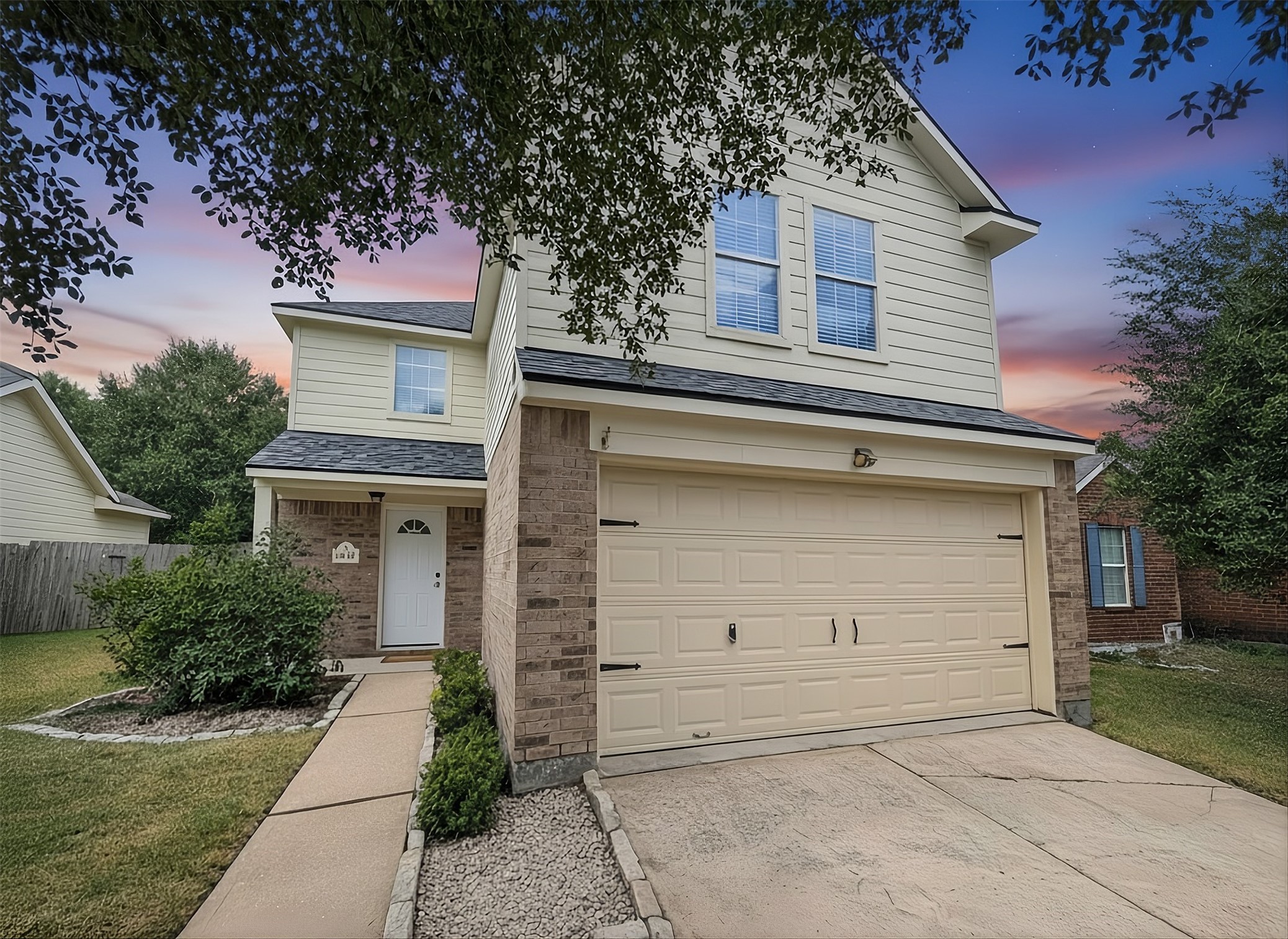 2019 Briar Grove Drive Property Photo 2