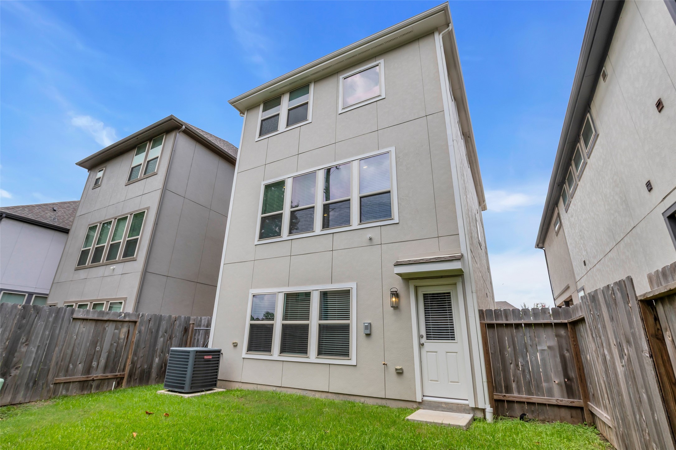 10607 Centre Forest Drive Property Photo 38