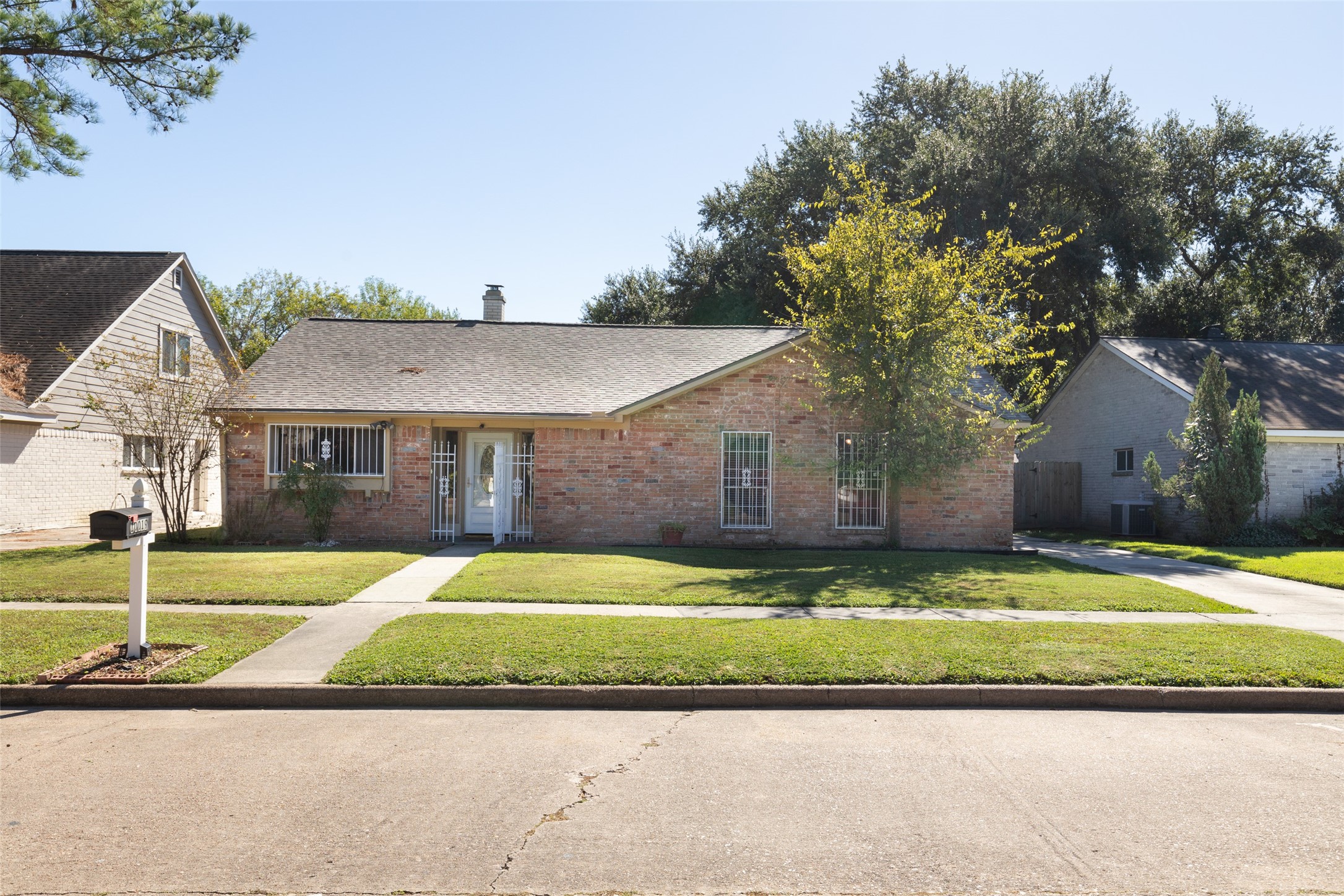 10019 Crescent Moon Drive Property Photo