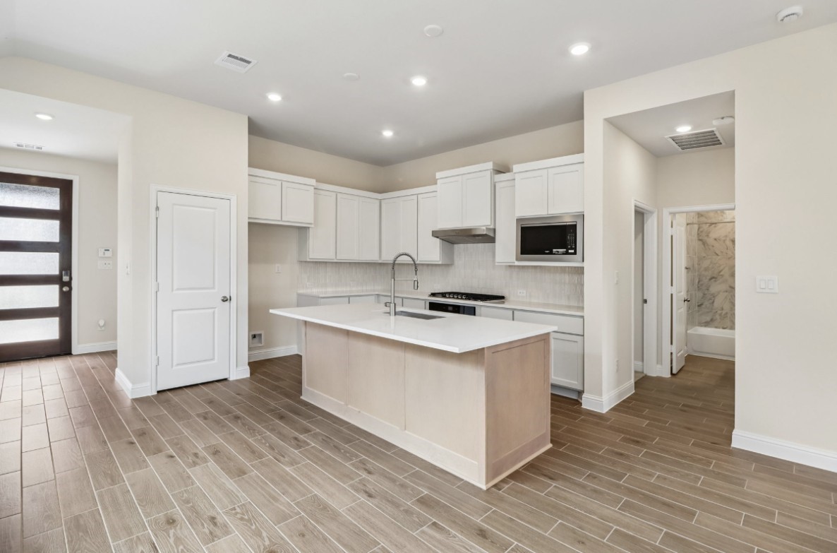 26714 Texas Lantana Lane Property Photo 3