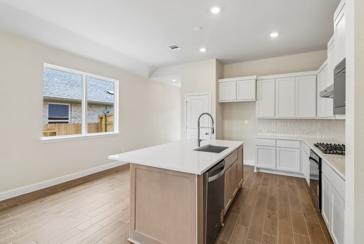 26714 Texas Lantana Lane Property Photo 4