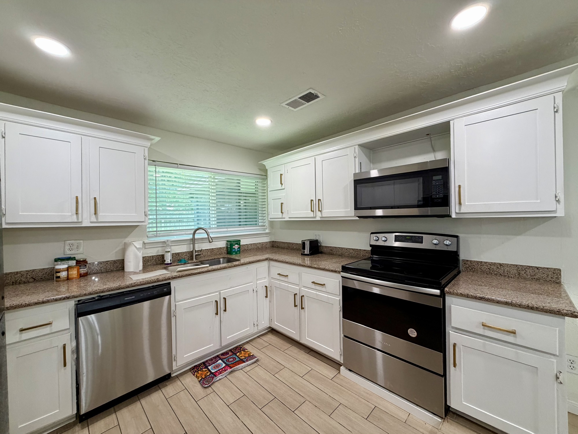 23107 Banquo Drive Property Photo 6