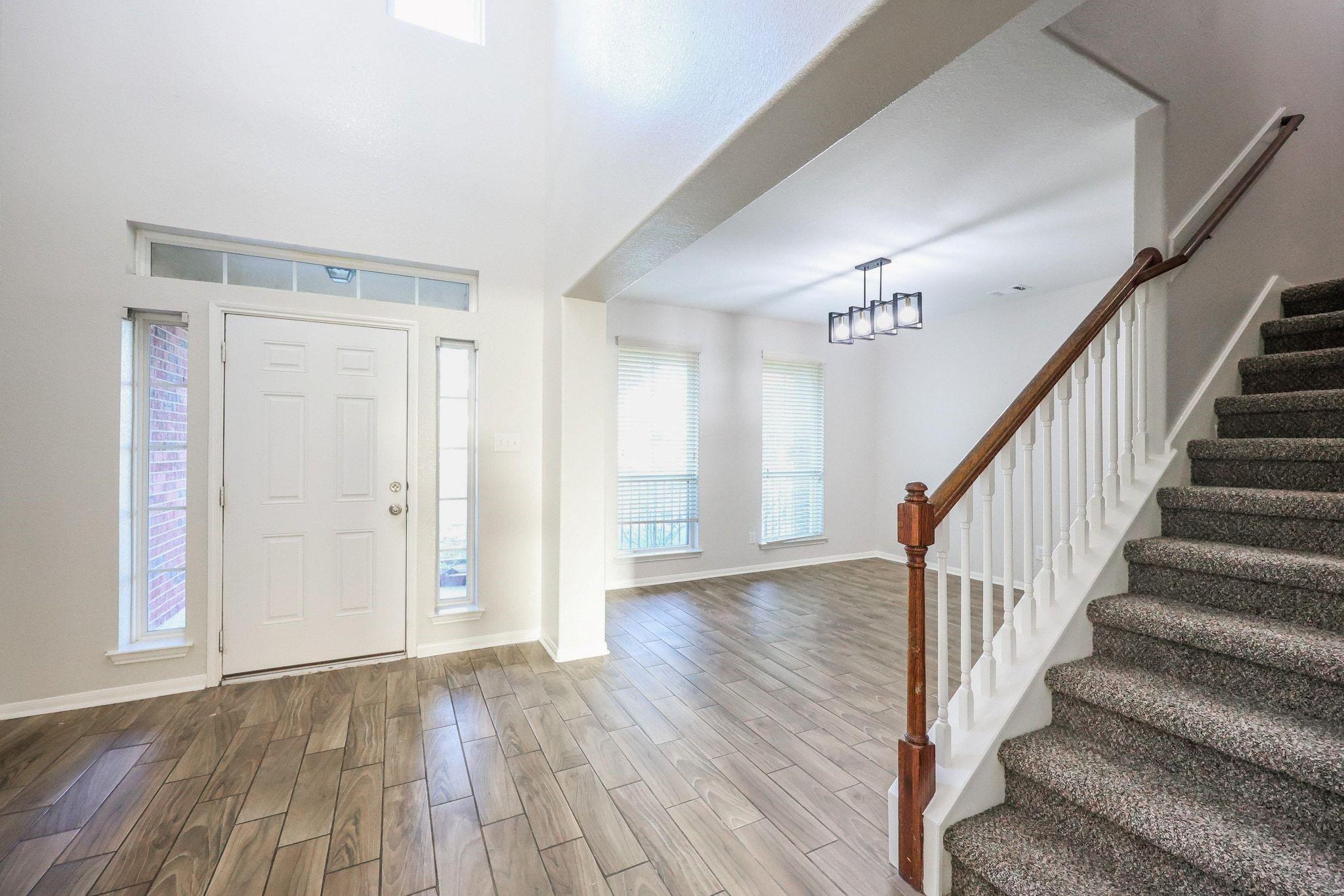 4830 Gingham Check Court Property Photo 6