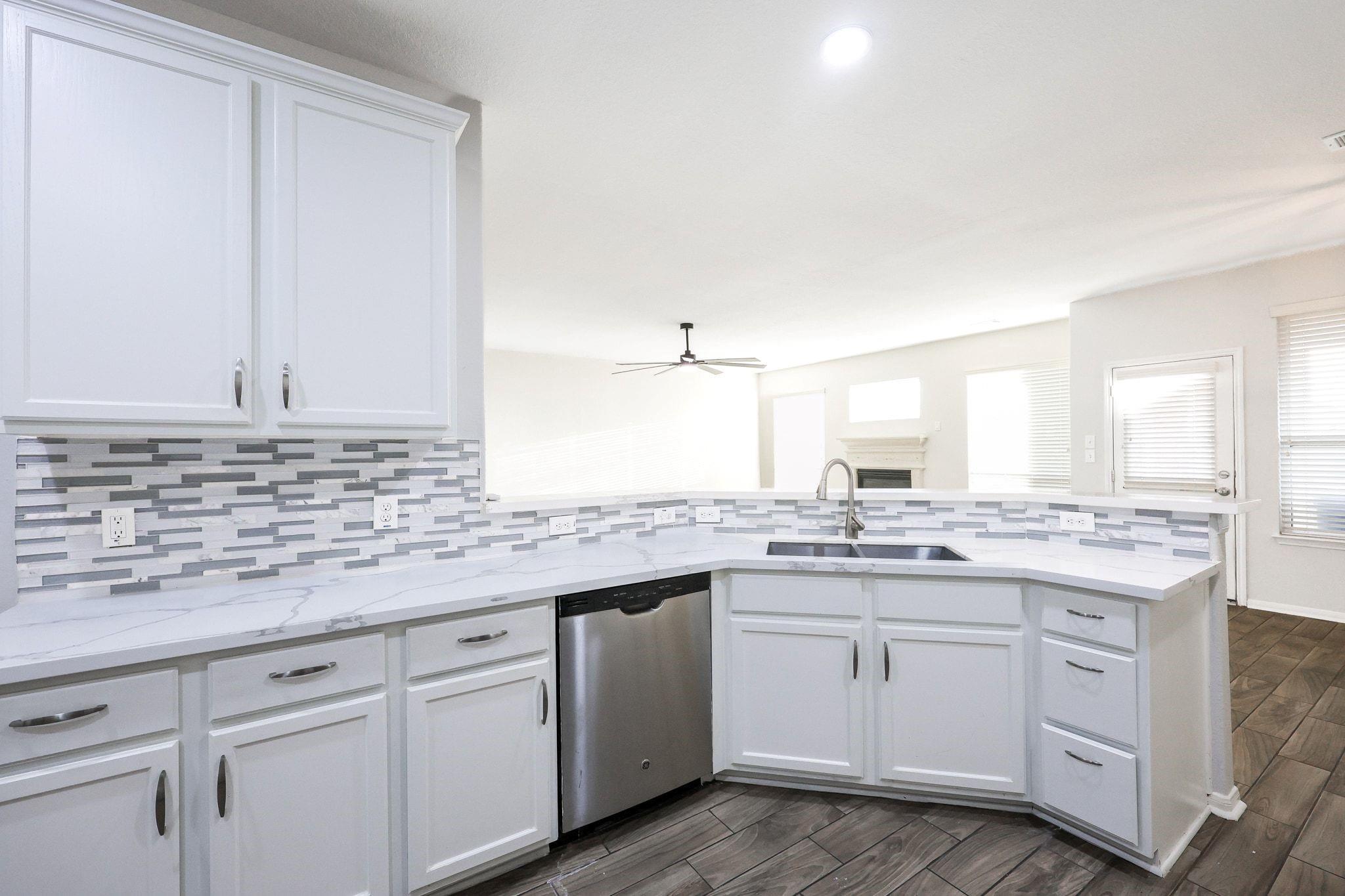 4830 Gingham Check Court Property Photo 12