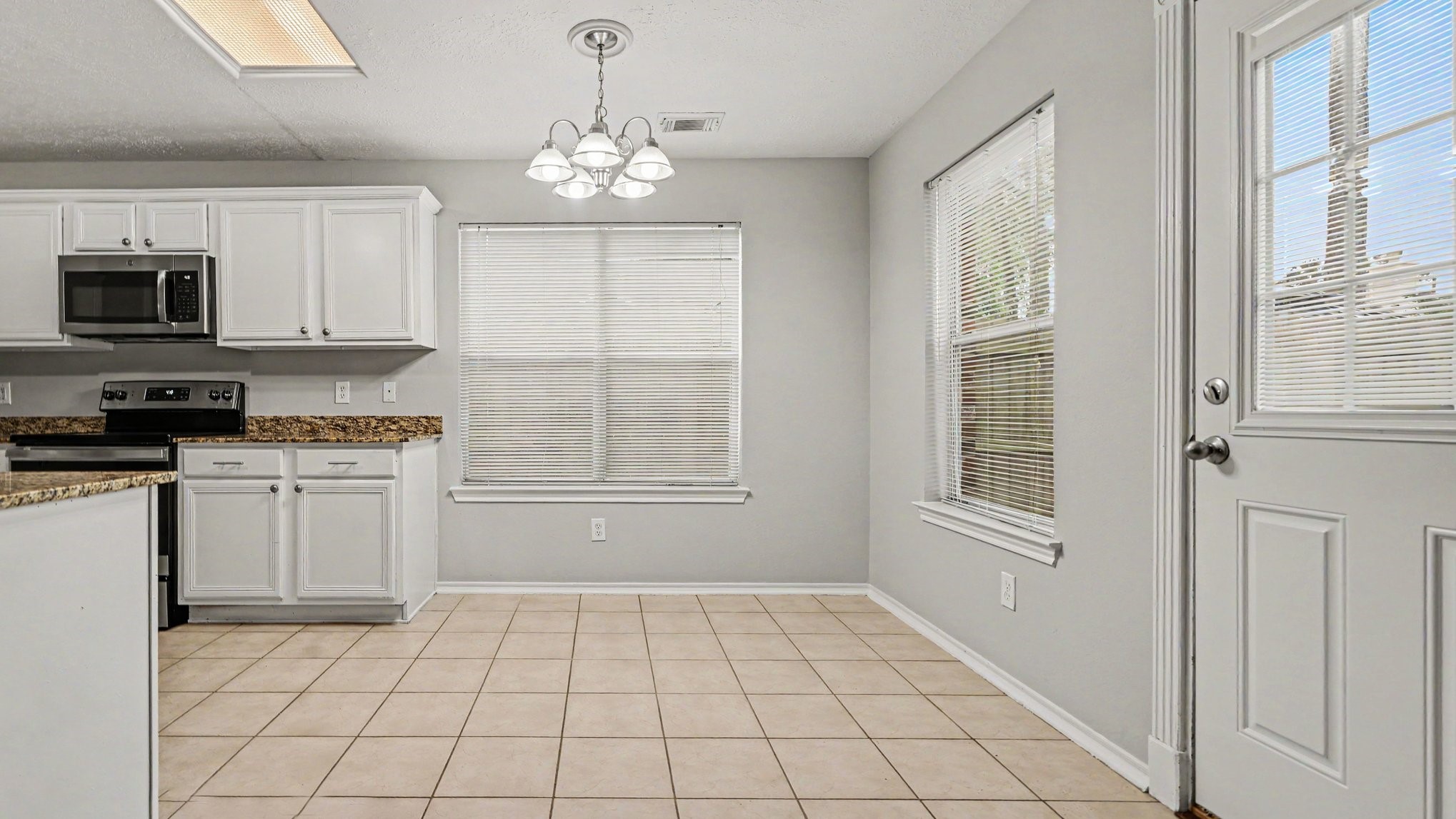 20139 Glen Breeze Court Property Photo 11