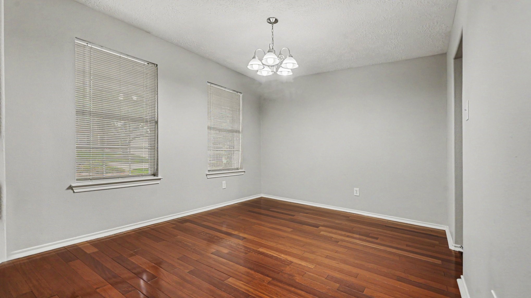 20139 Glen Breeze Court Property Photo 17