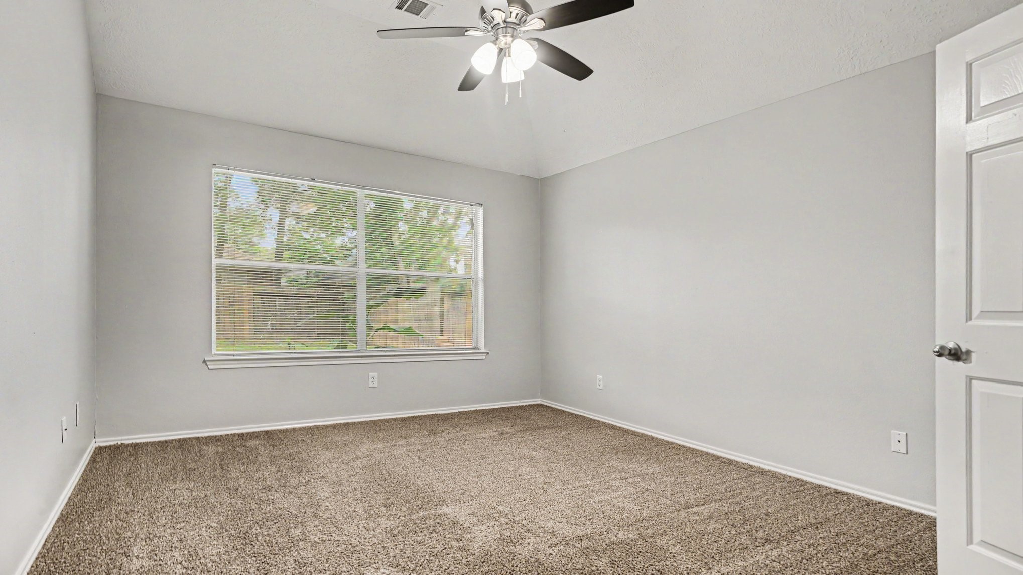 20139 Glen Breeze Court Property Photo 20