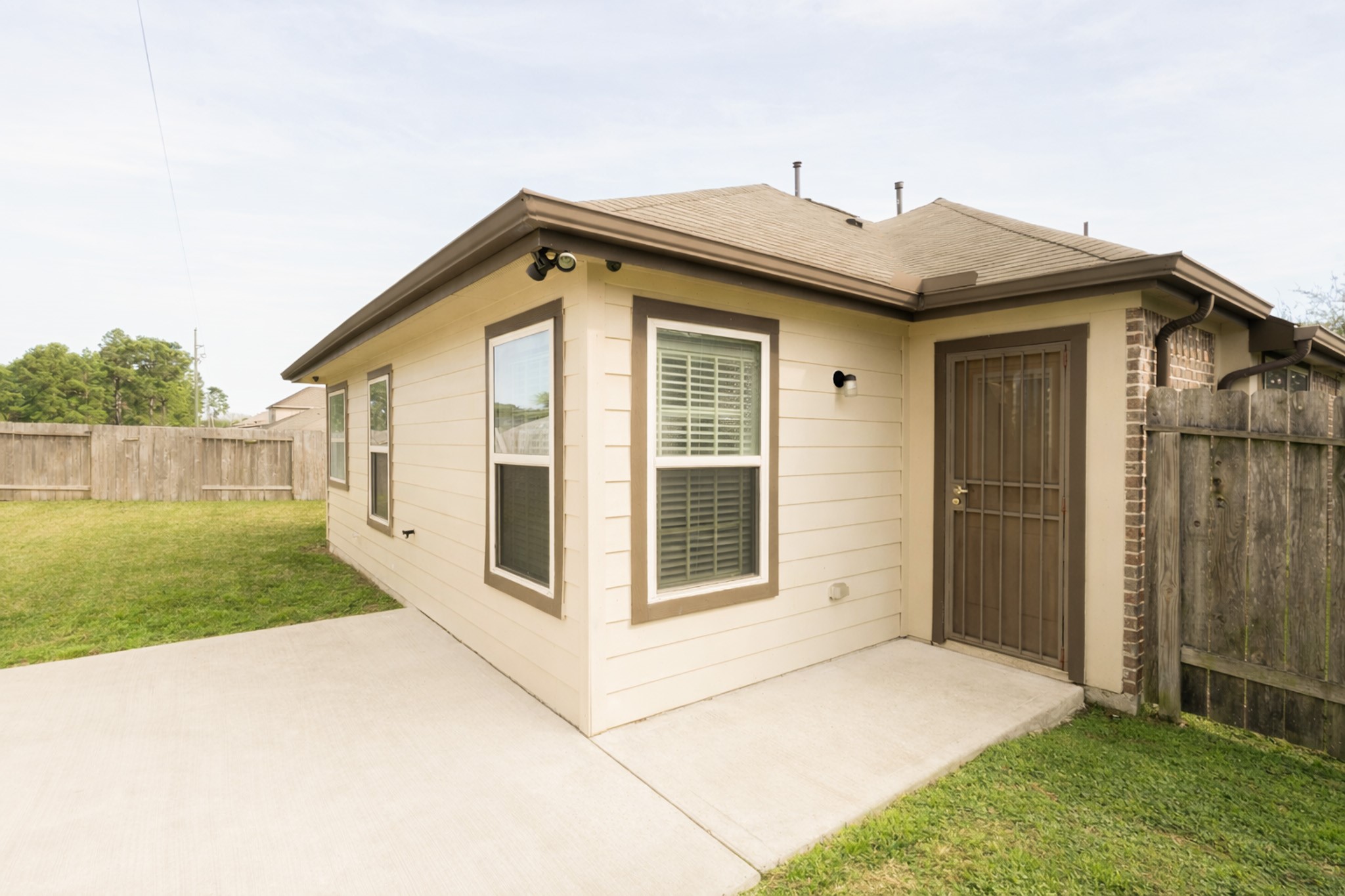 19714 Regal Crest Court Property Photo 19