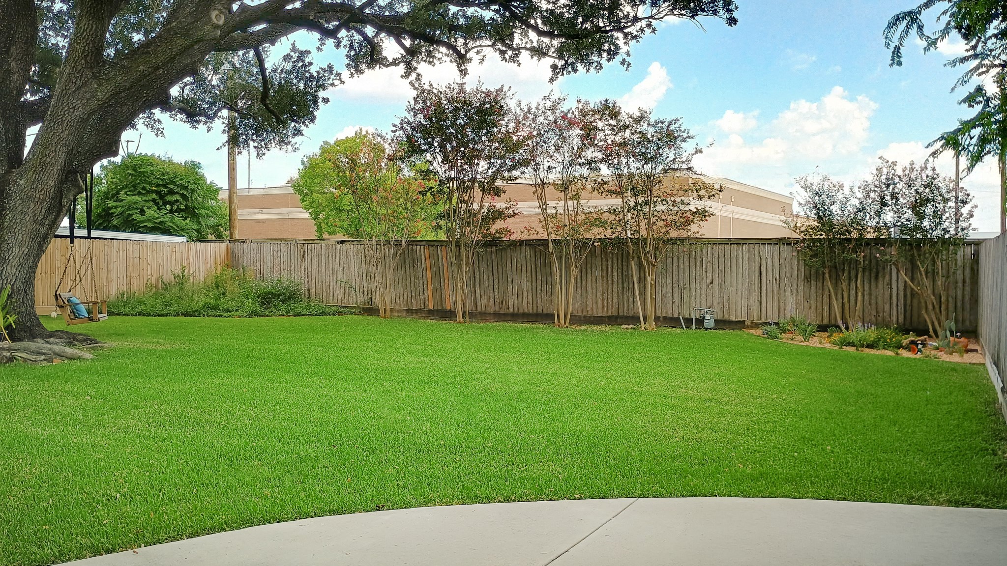 5015 Lymbar Drive Property Photo 6