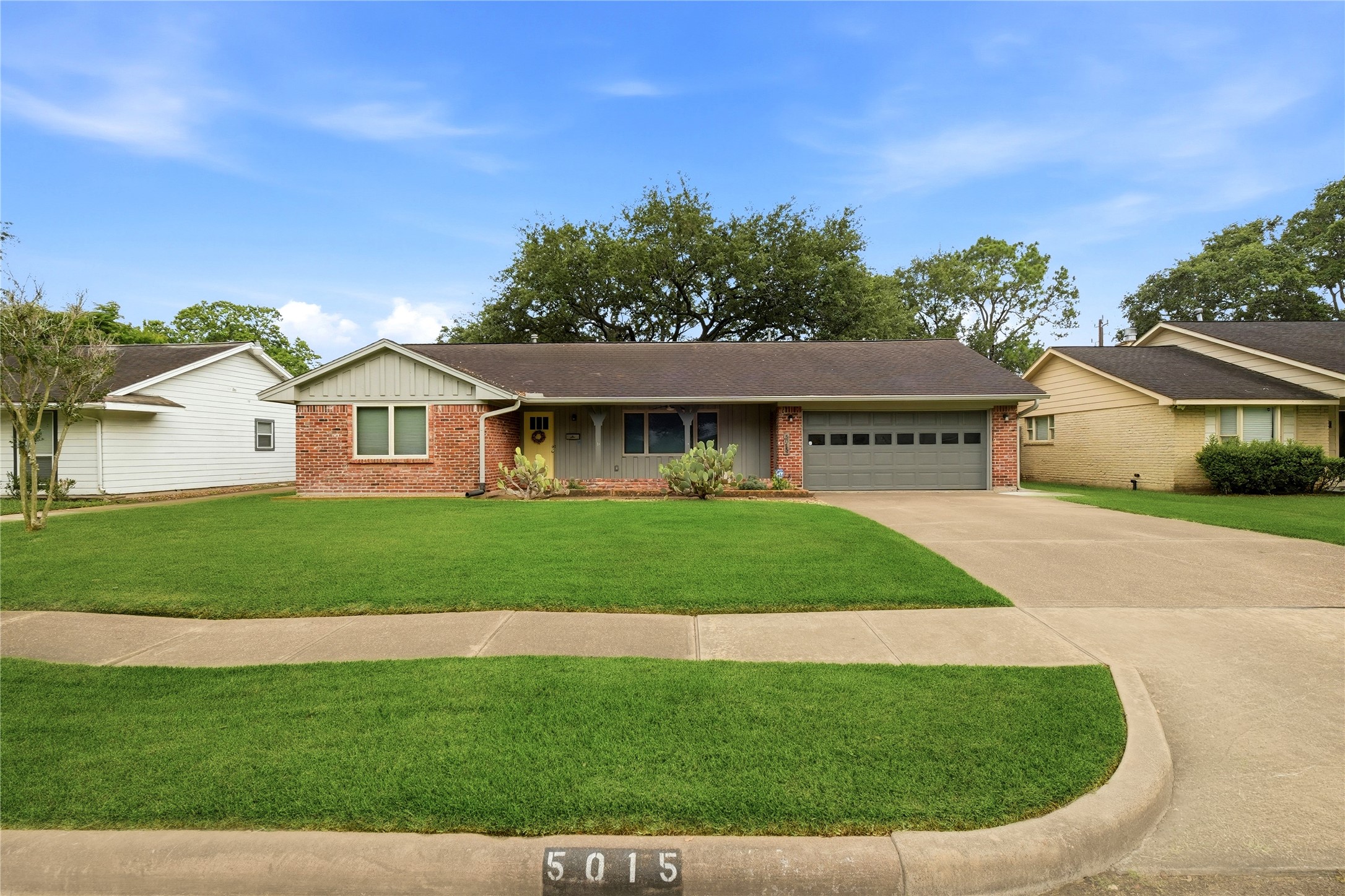5015 Lymbar Drive Property Photo 8