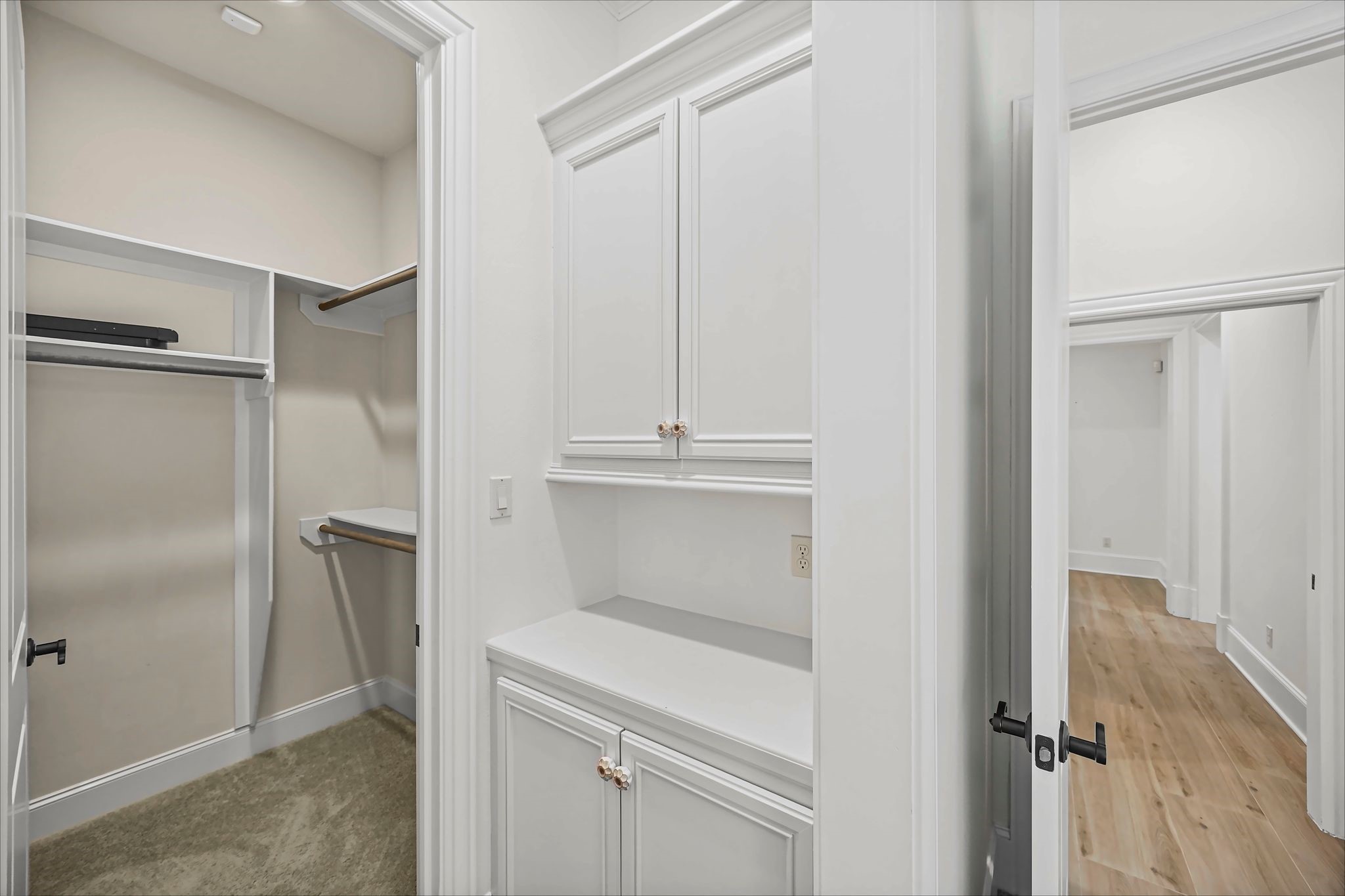 4111 Angling Ln Property Photo 17