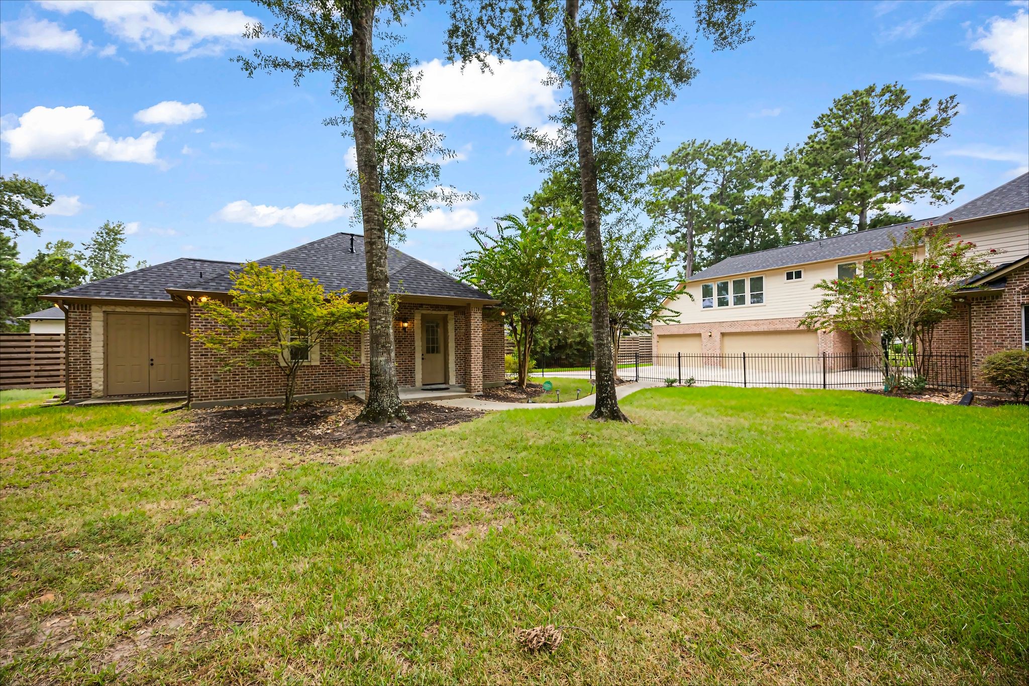 4111 Angling Ln Property Photo 24