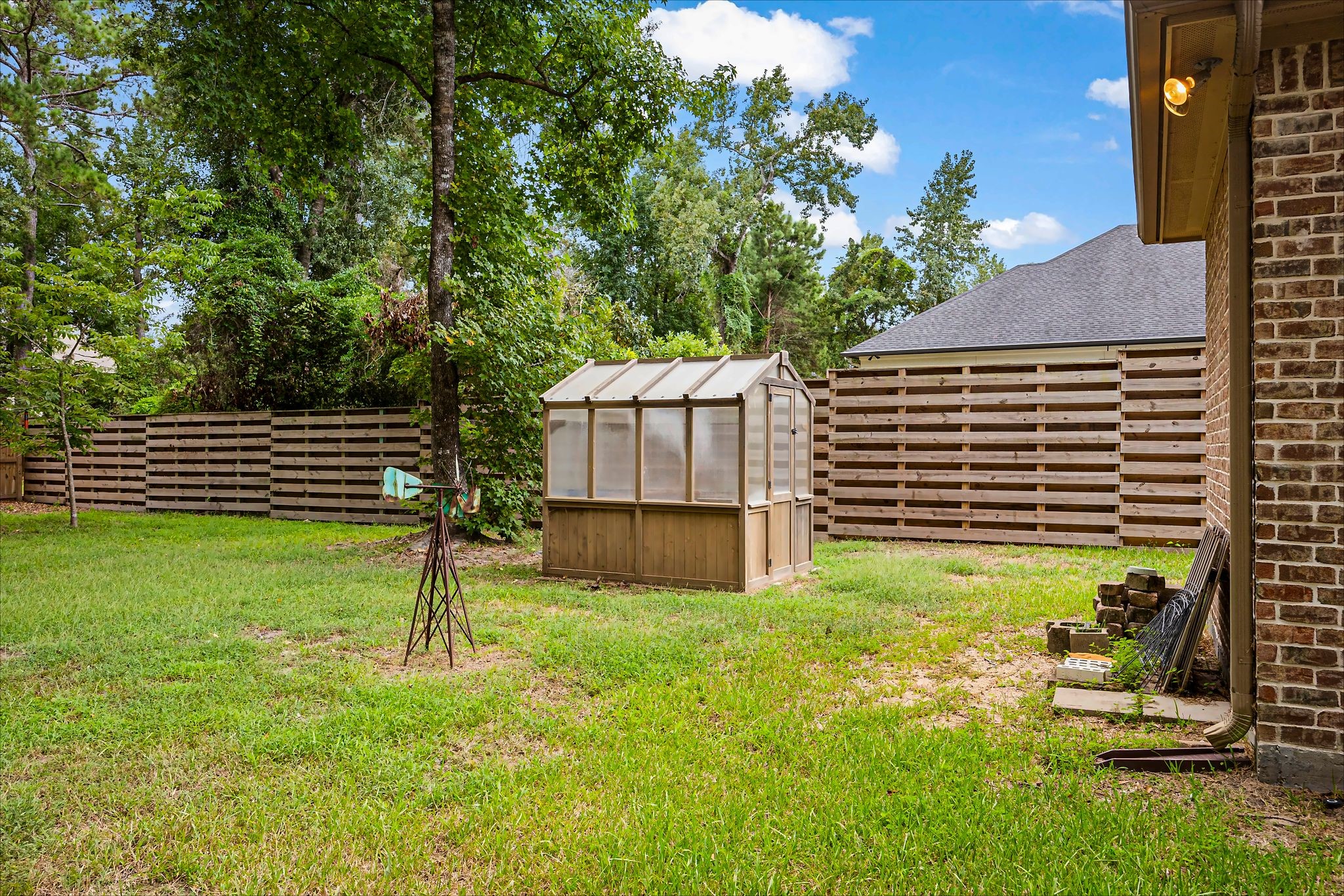 4111 Angling Ln Property Photo 25