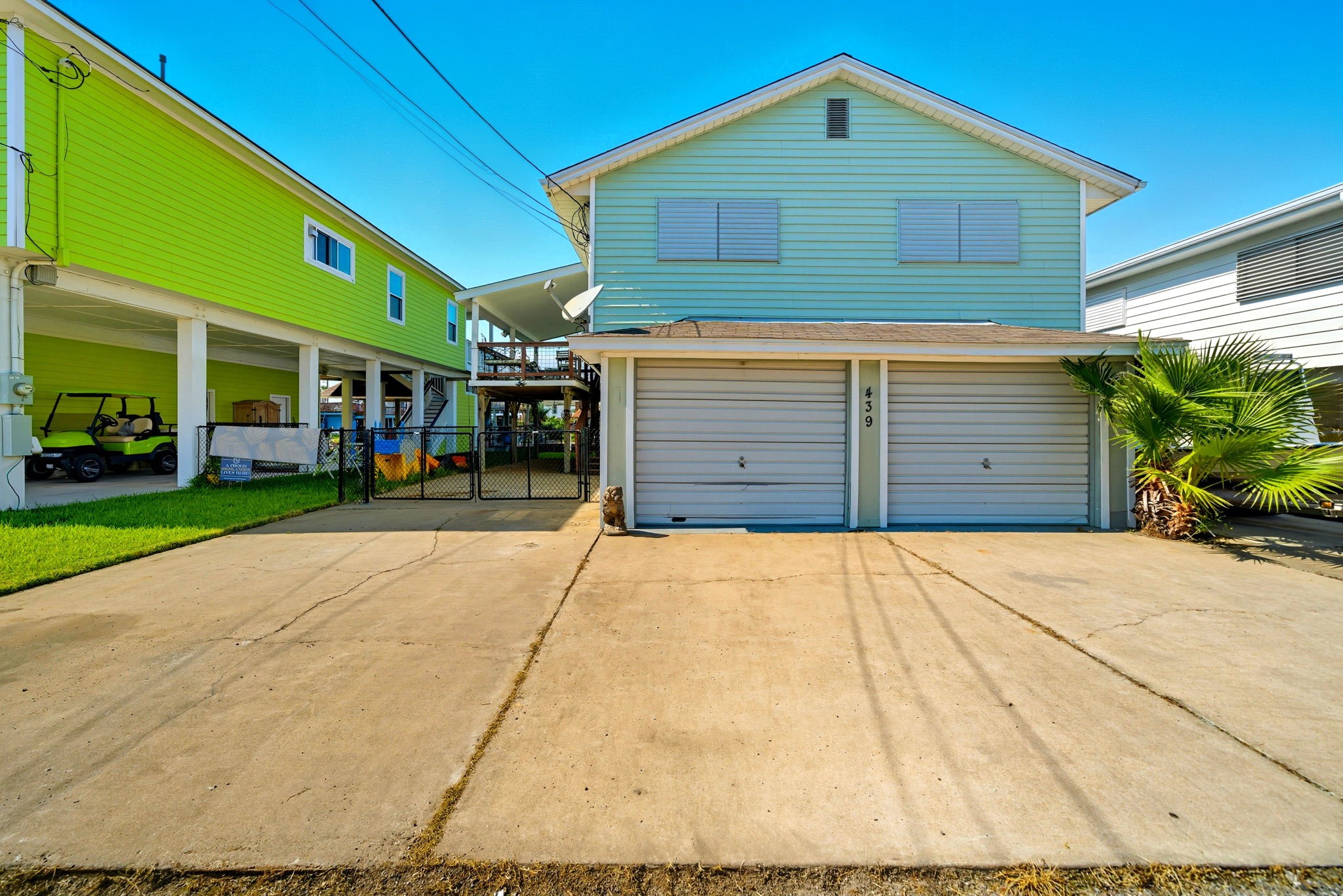 439 Pompano Street Property Photo 2
