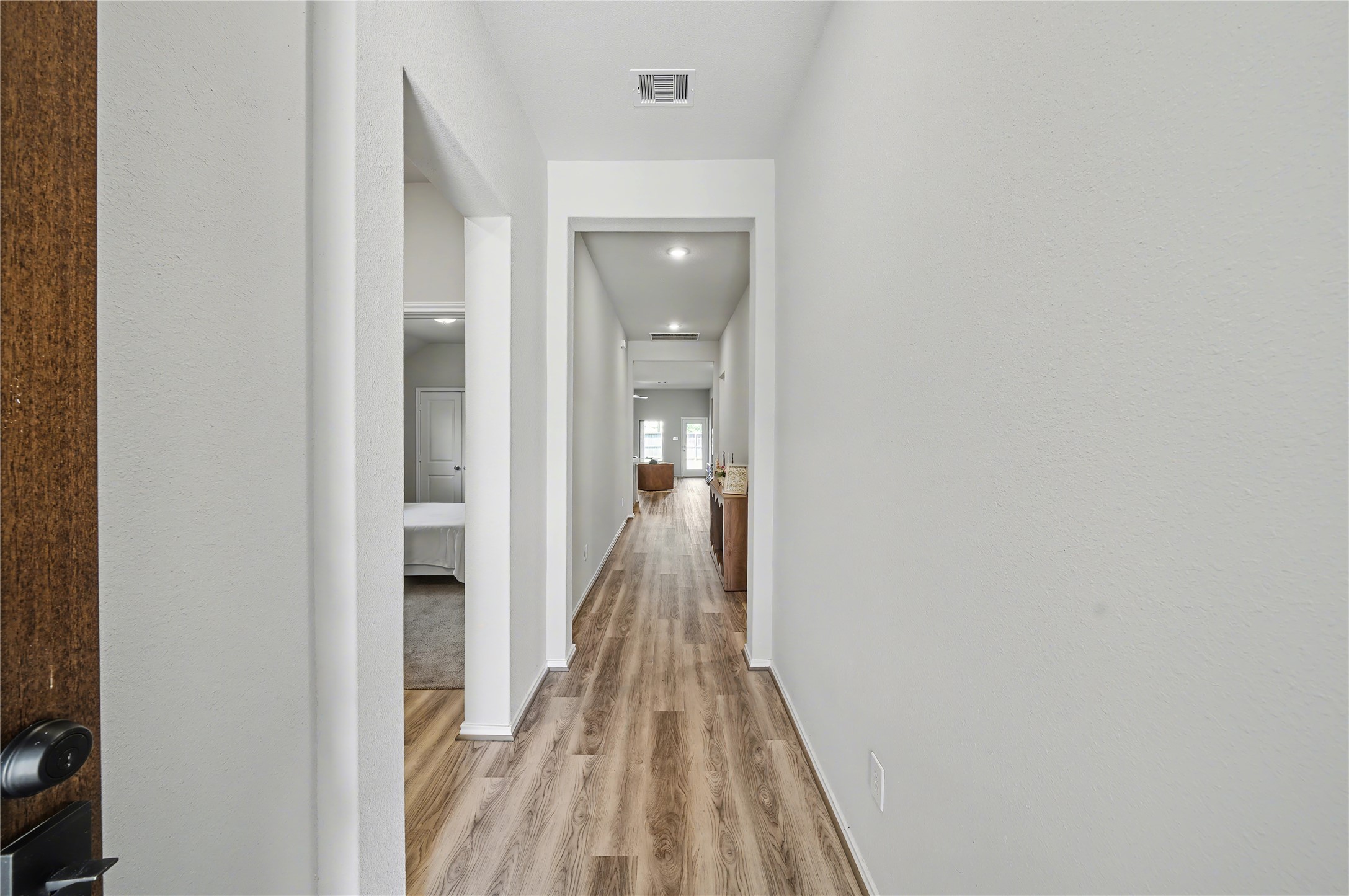 26006 Golden Dawn Trail Property Photo 5
