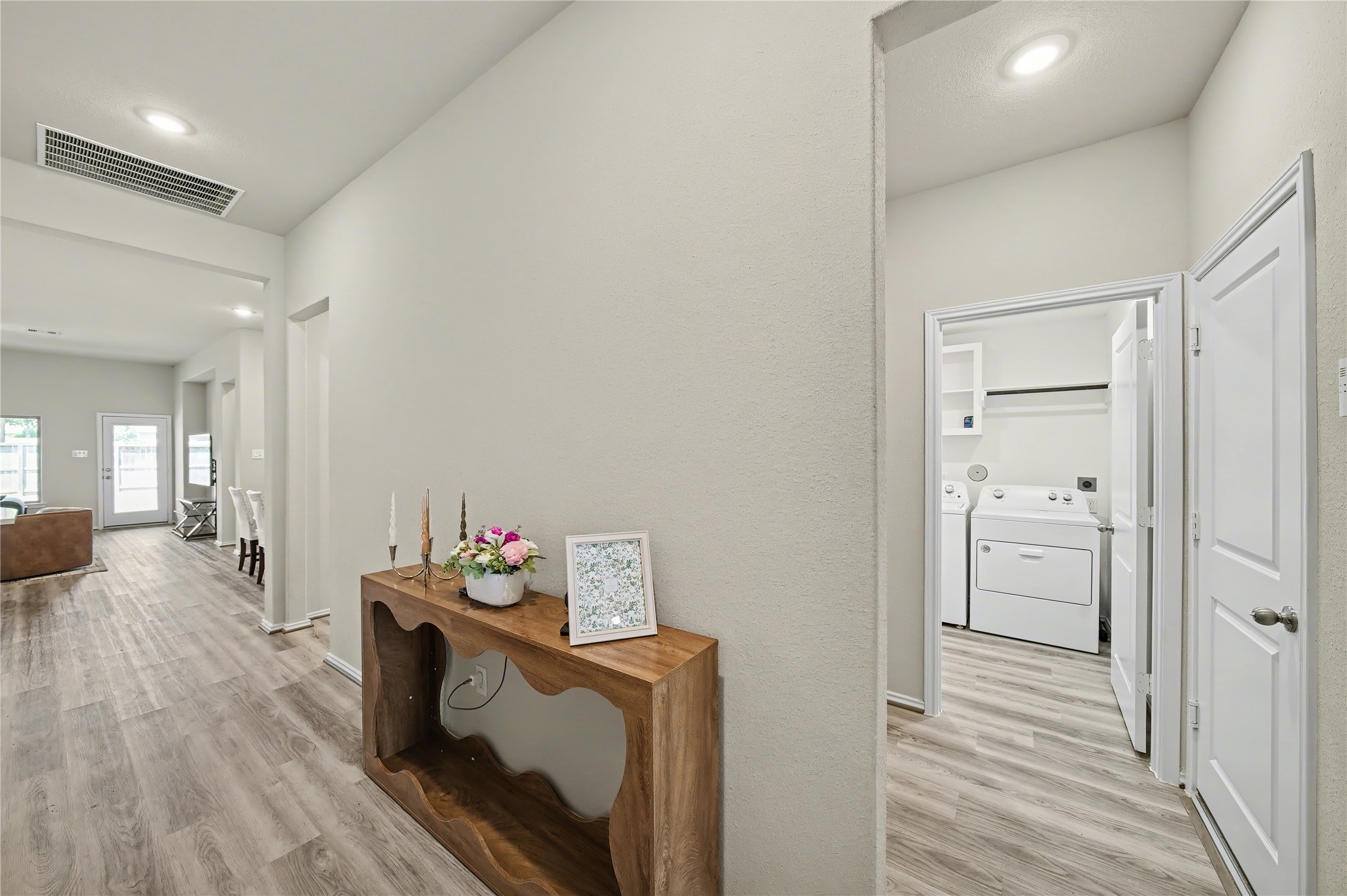 26006 Golden Dawn Trail Property Photo 12