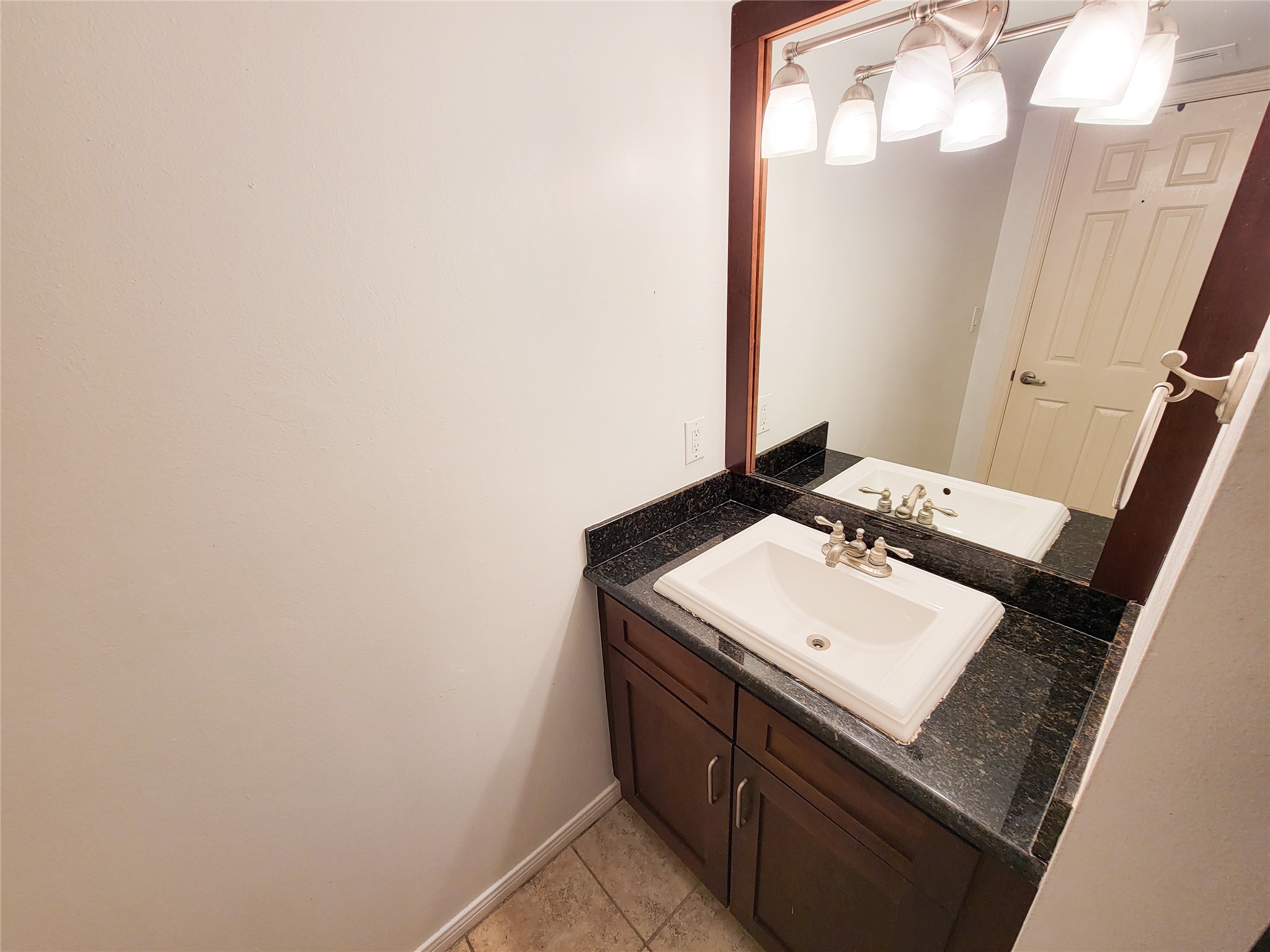 3525 Sage Road 1605 Property Photo 15