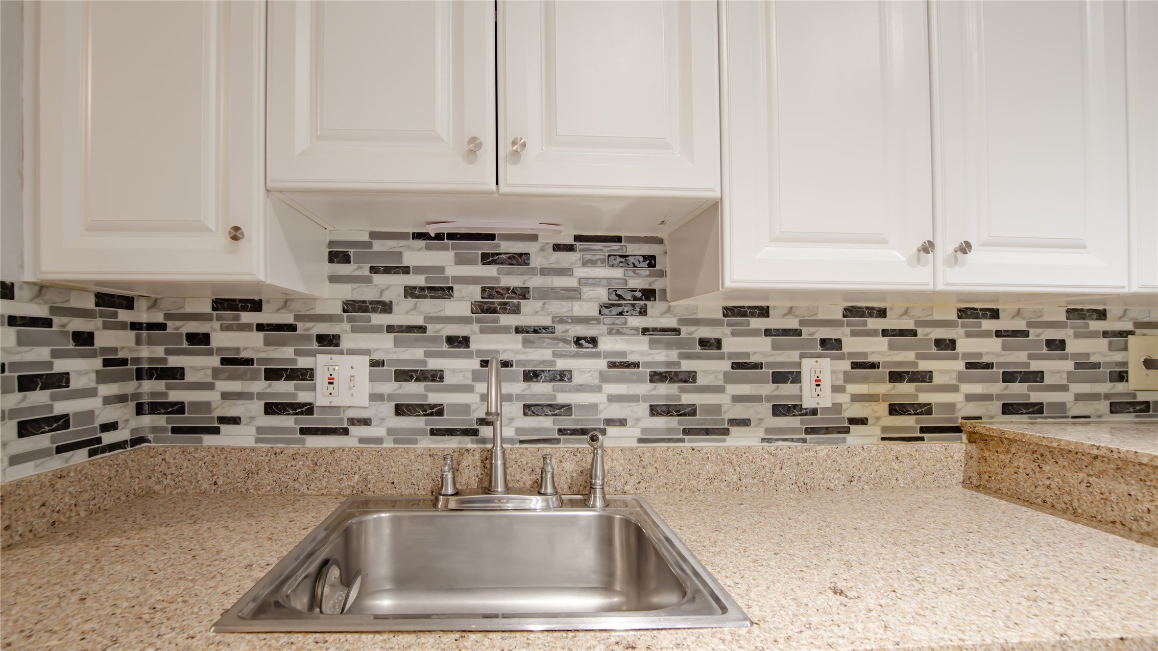 5711 Sugar Hill Drive 52 Property Photo 2