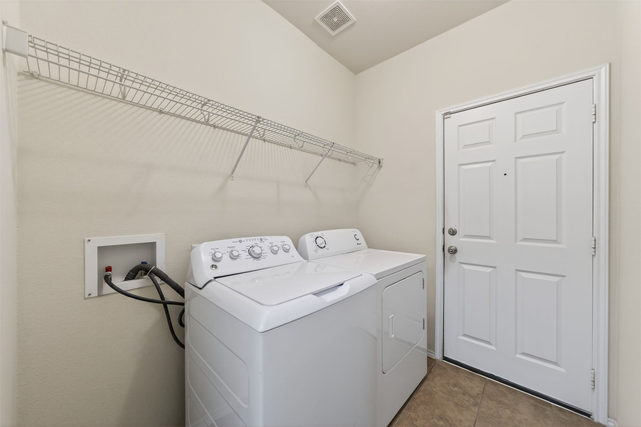 5815 Acacia Rose Court Property Photo 27