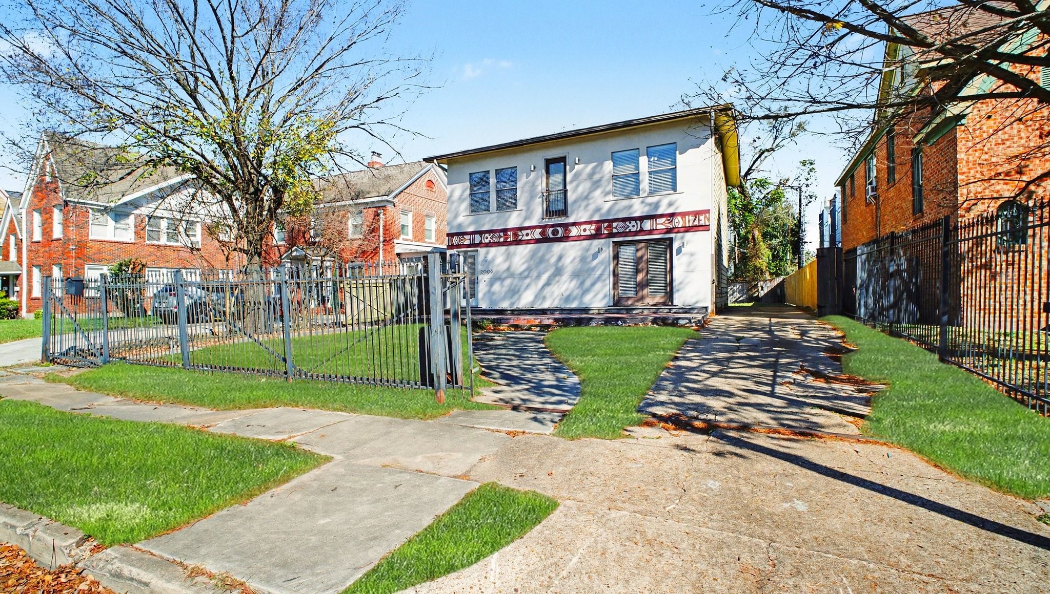 2005 Wentworth Street Property Photo