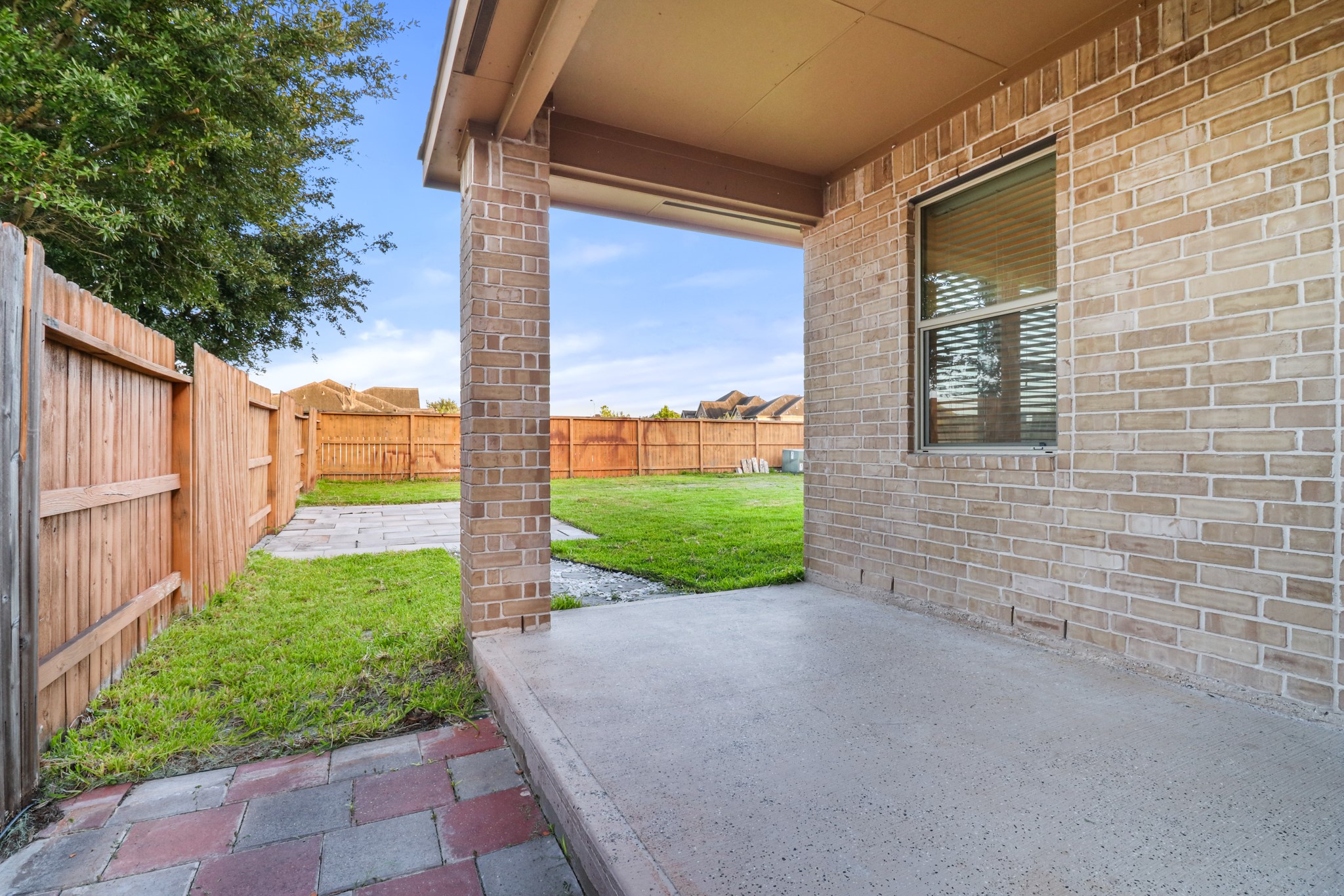 9162 Monarch Field Lane Property Photo 27