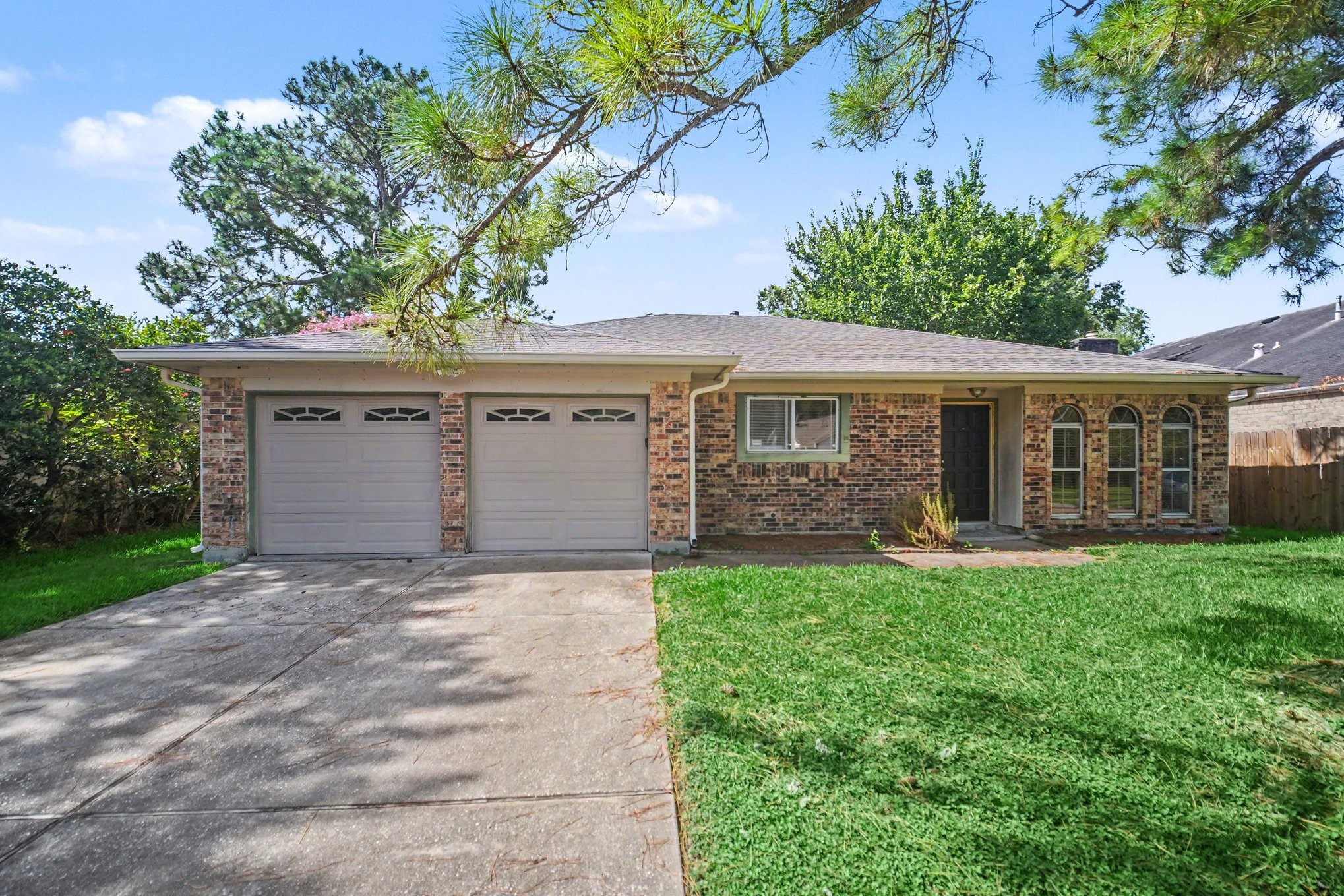 16463 Hickory Knoll Drive Property Photo 1