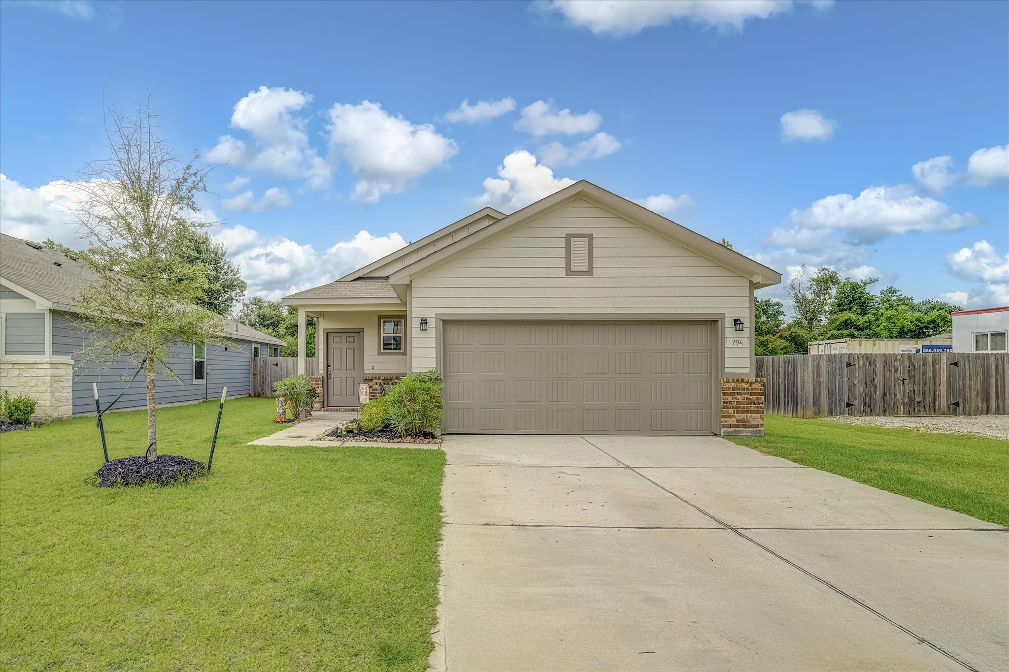 794 Westpointe Drive Property Photo 1