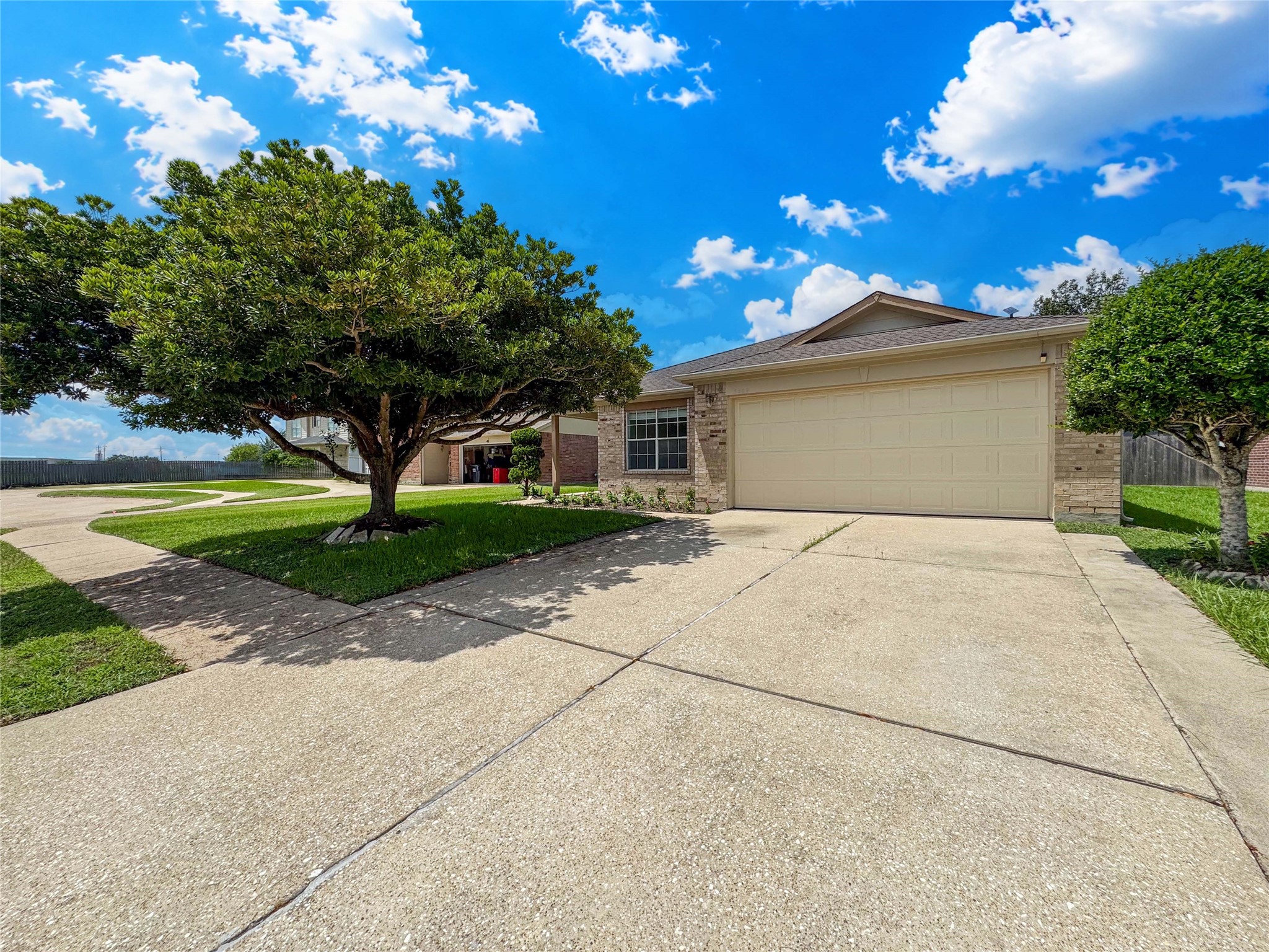 3209 Wheatmeadow Court Property Photo 4