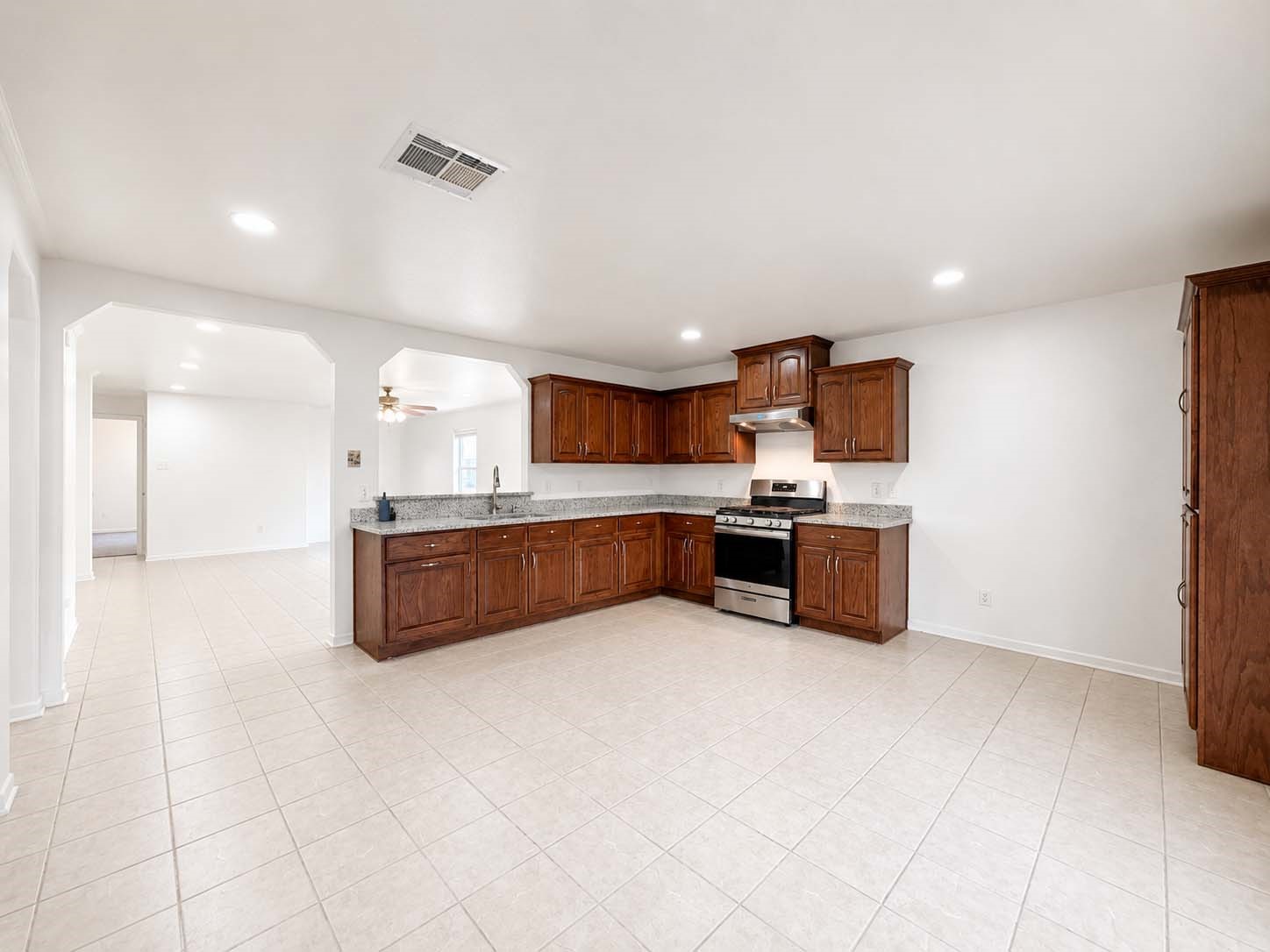 3209 Wheatmeadow Court Property Photo 9