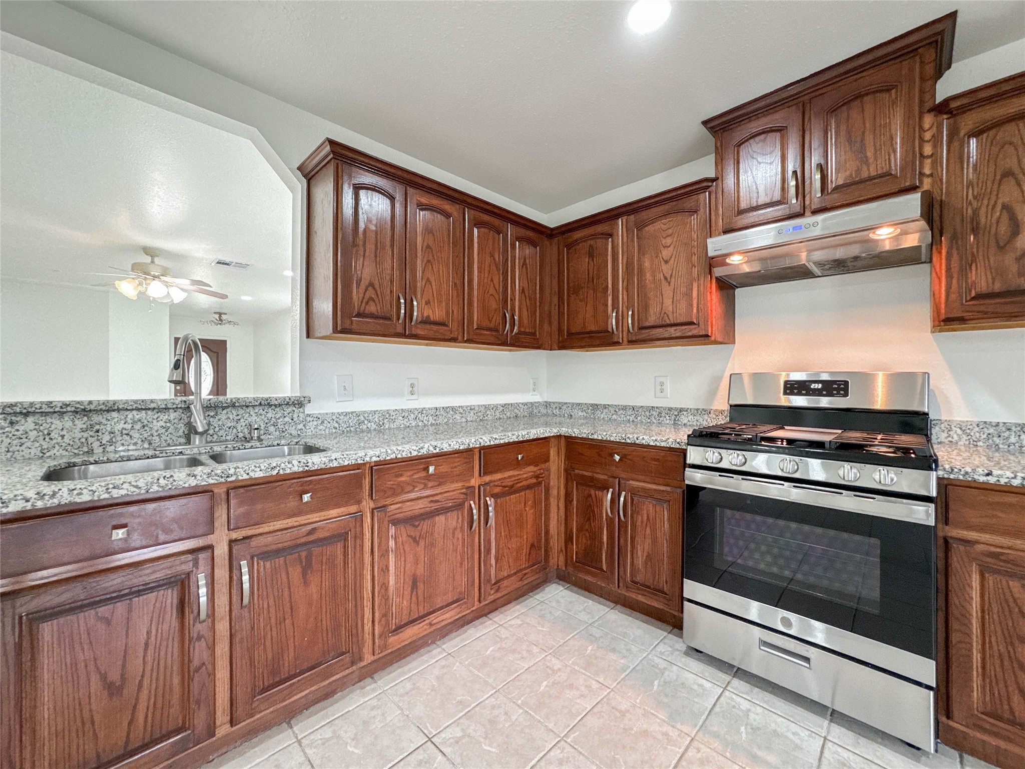 3209 Wheatmeadow Court Property Photo 11