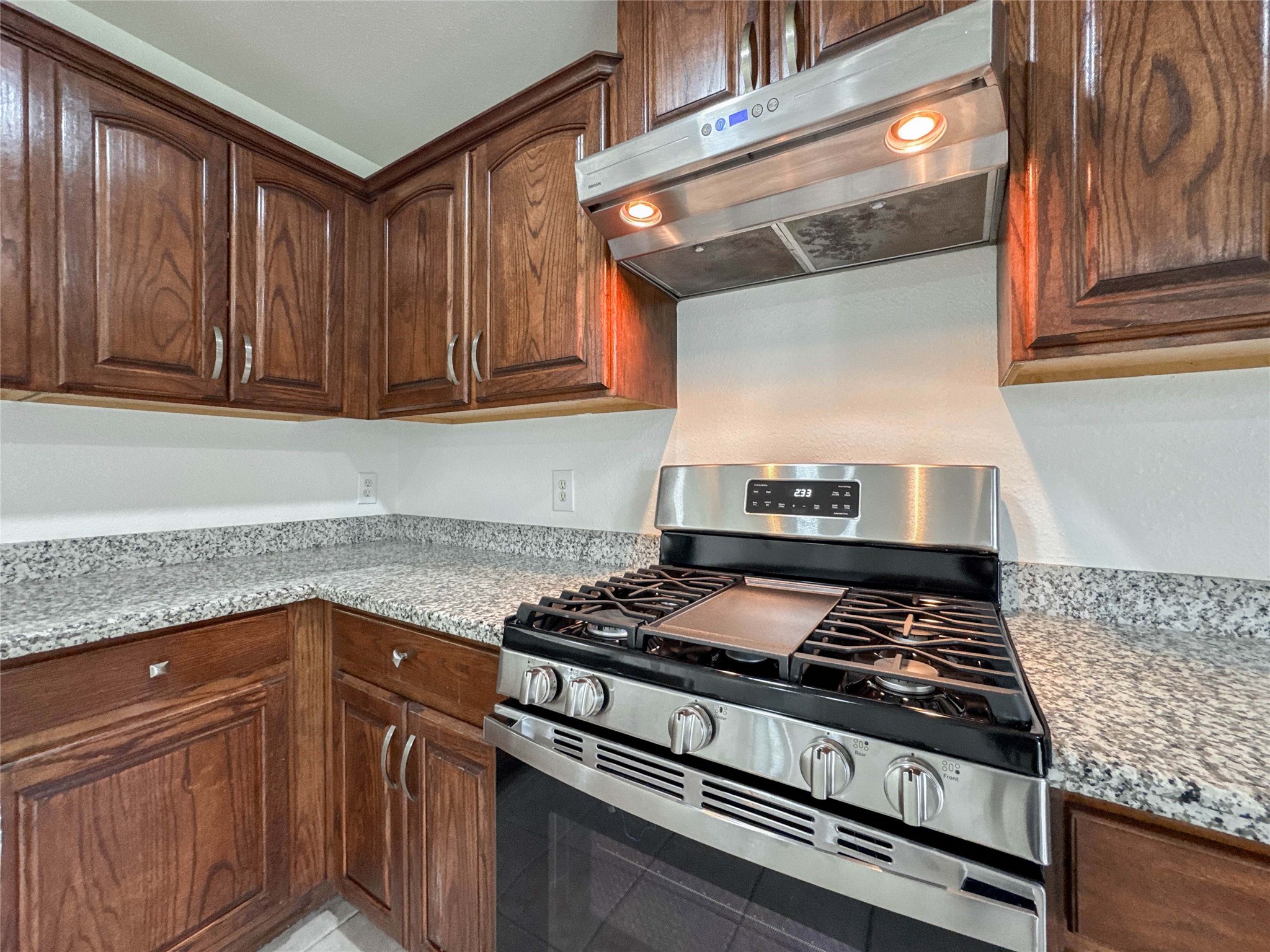 3209 Wheatmeadow Court Property Photo 12
