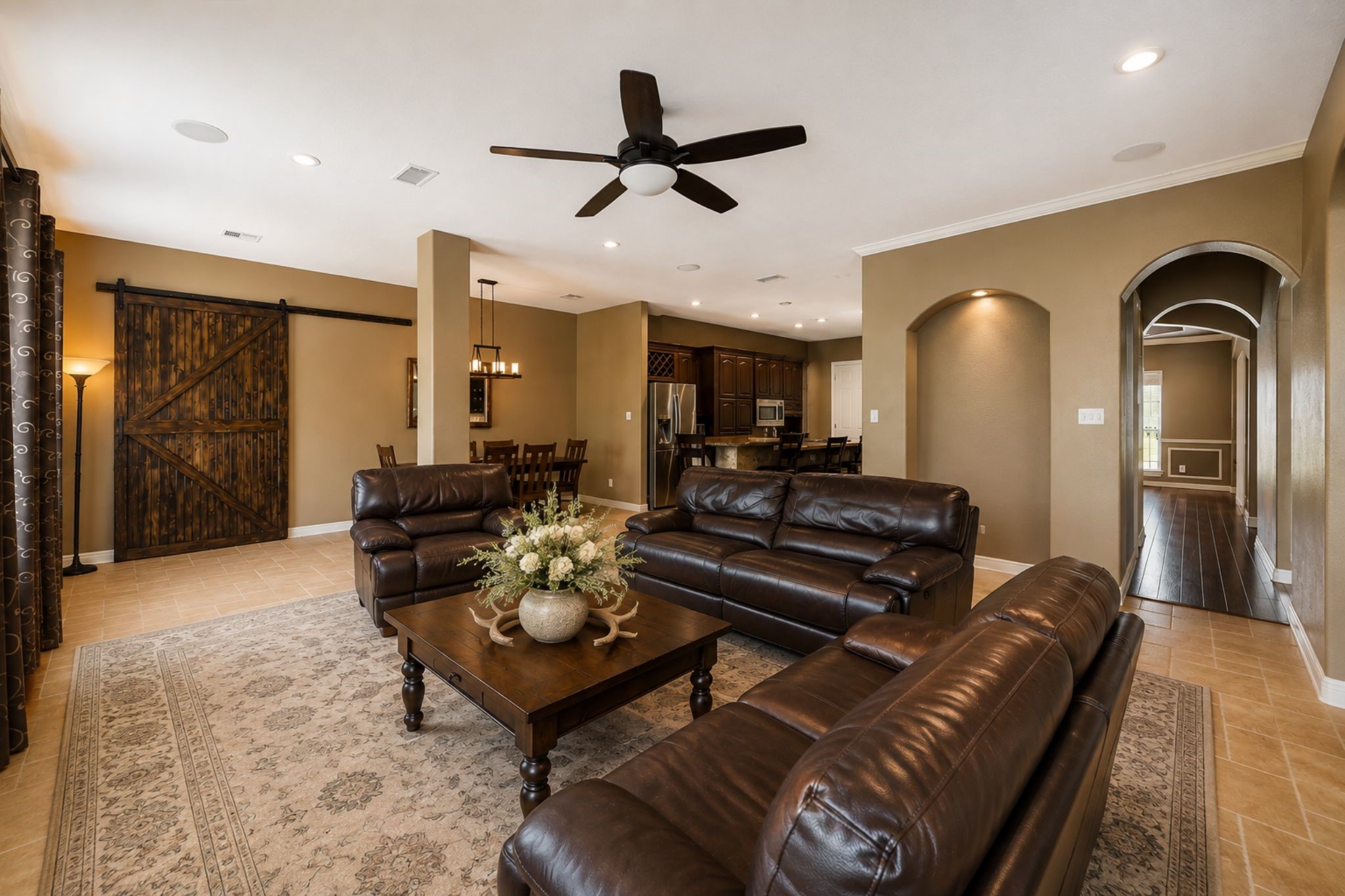 8827 Aubrey Lane Property Photo 9