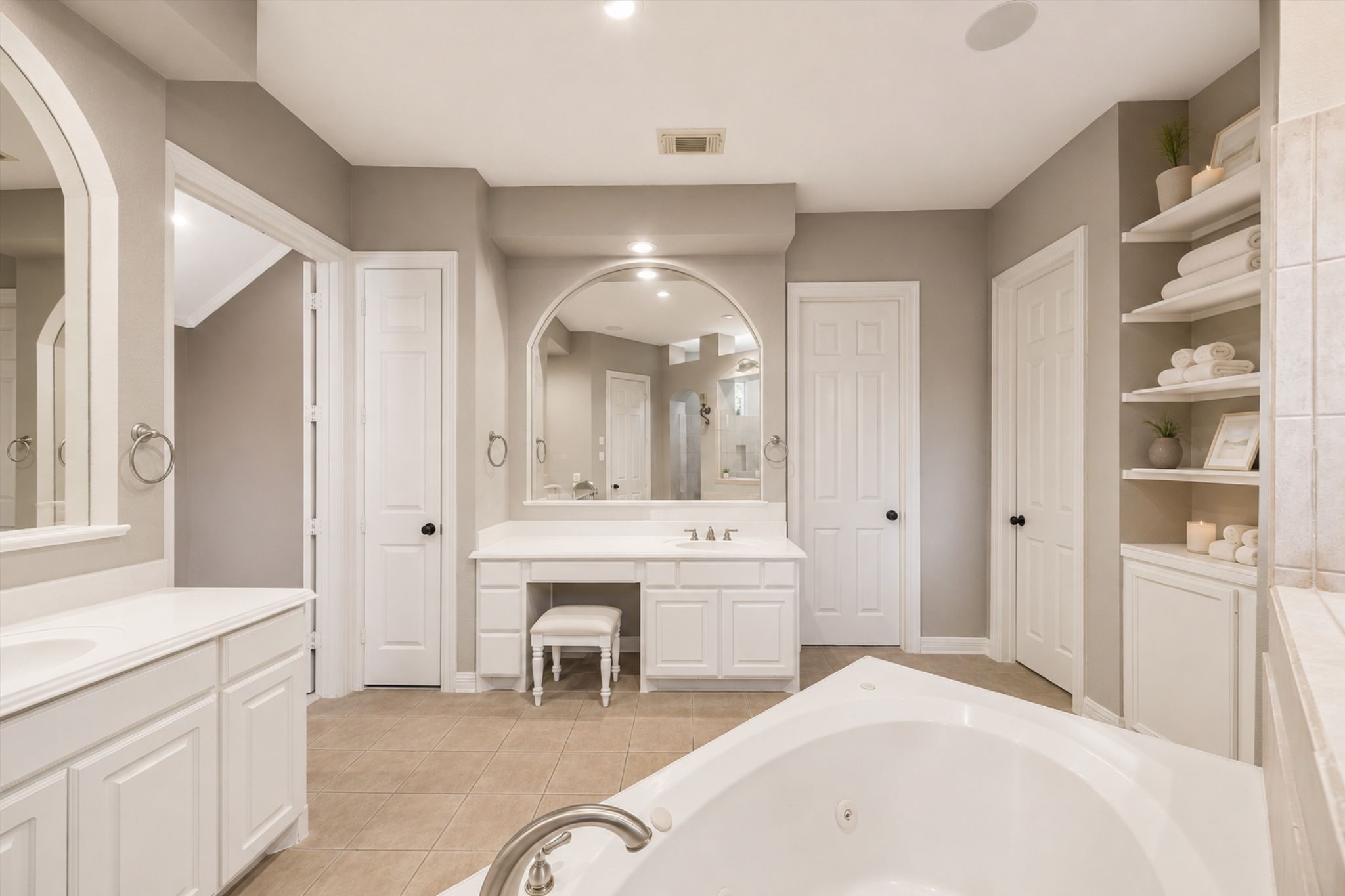 8827 Aubrey Lane Property Photo 18