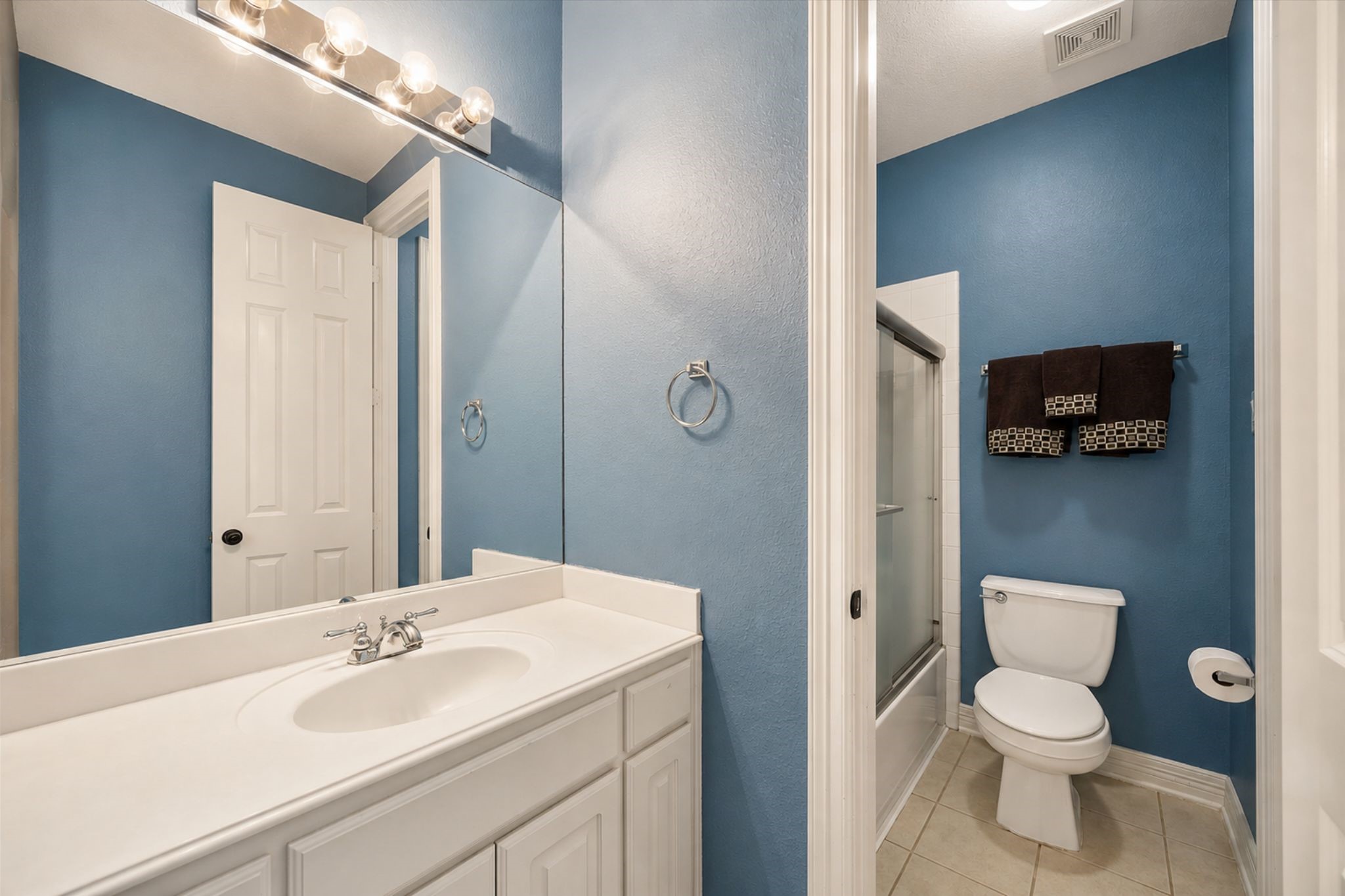 8827 Aubrey Lane Property Photo 23