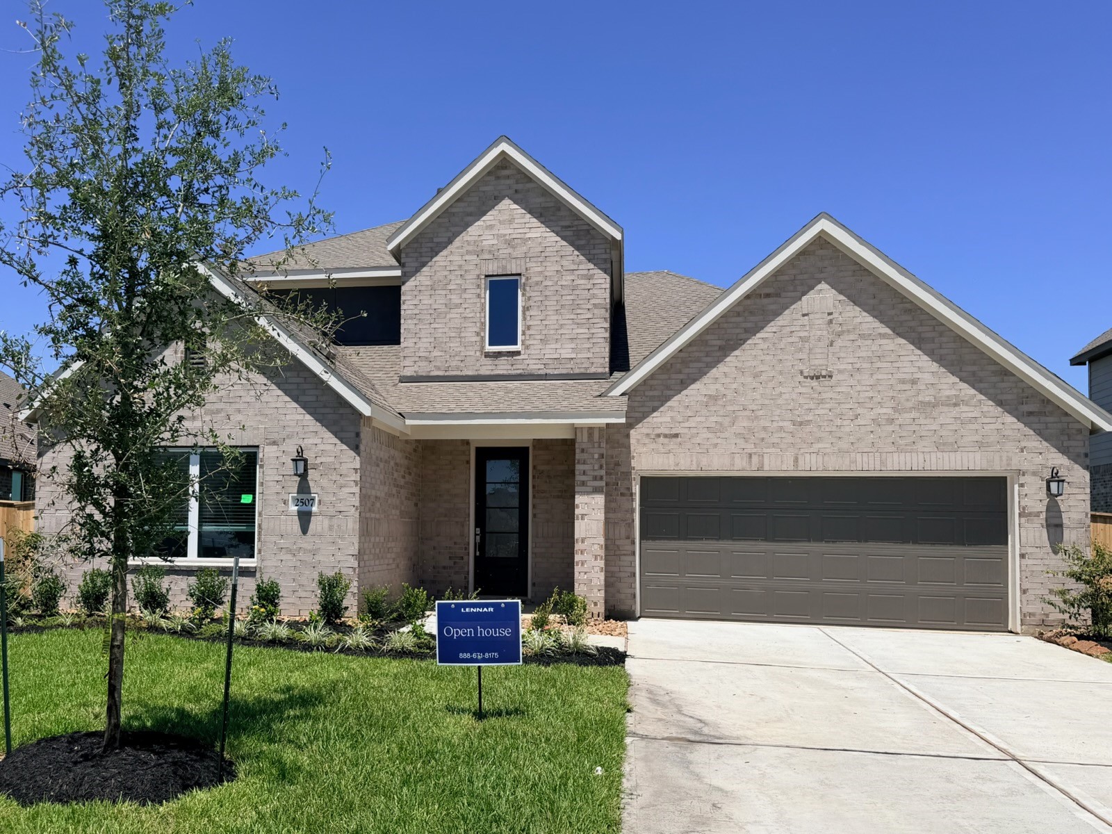 2507 Pine Bluff Drive Property Photo 1