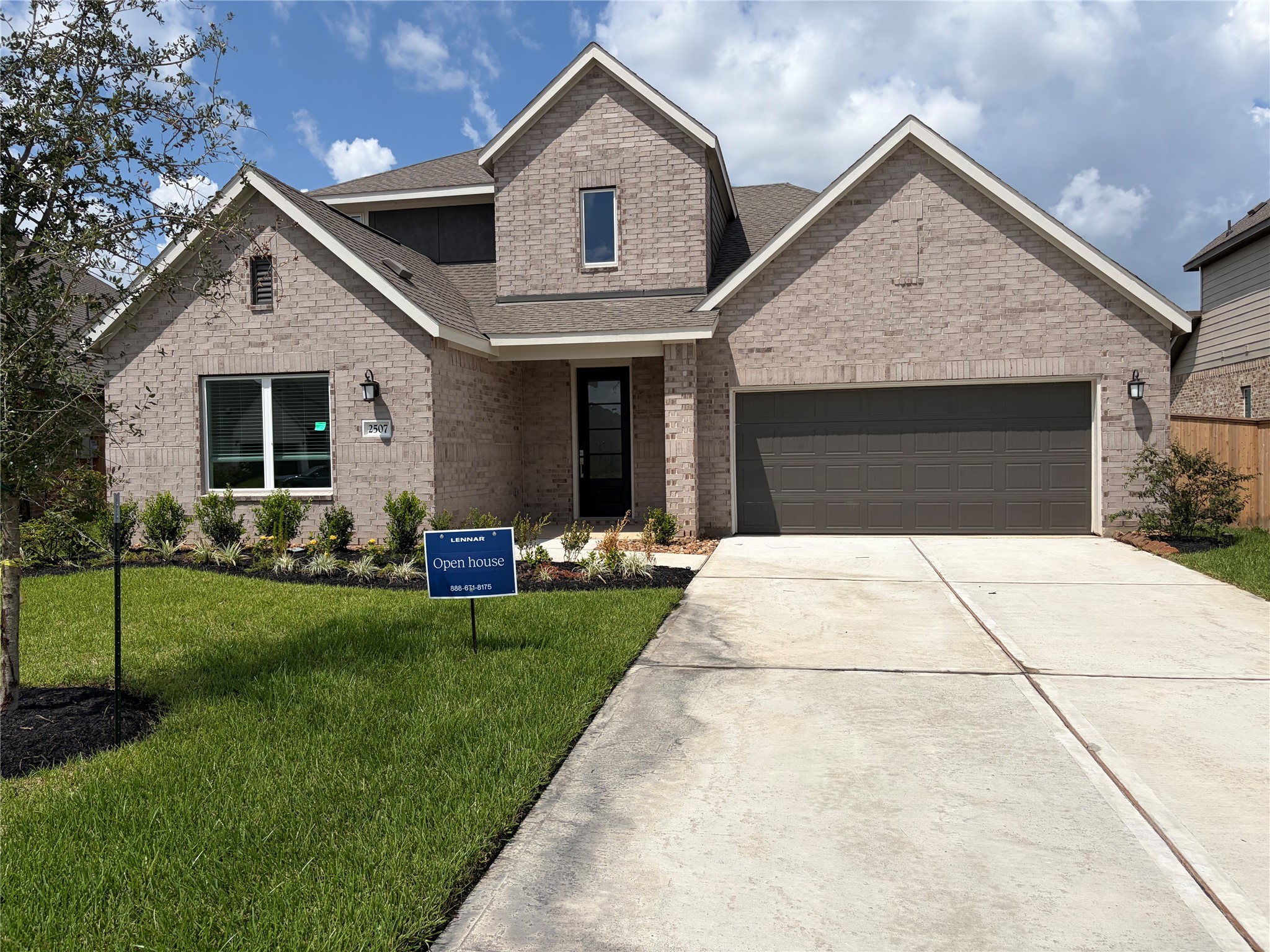 2507 Pine Bluff Drive Property Photo 1
