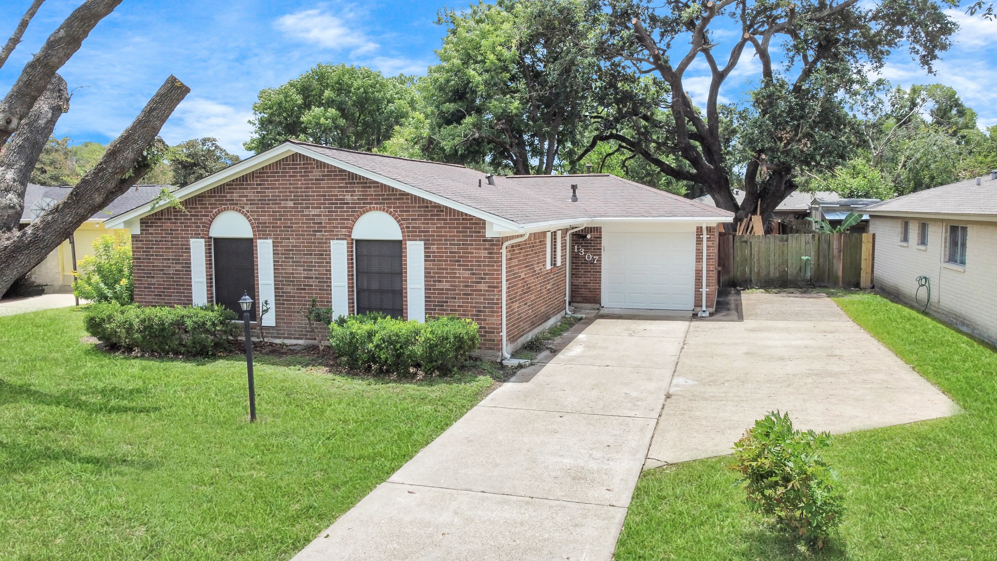 1307 Glen Echo Drive Property Photo 1