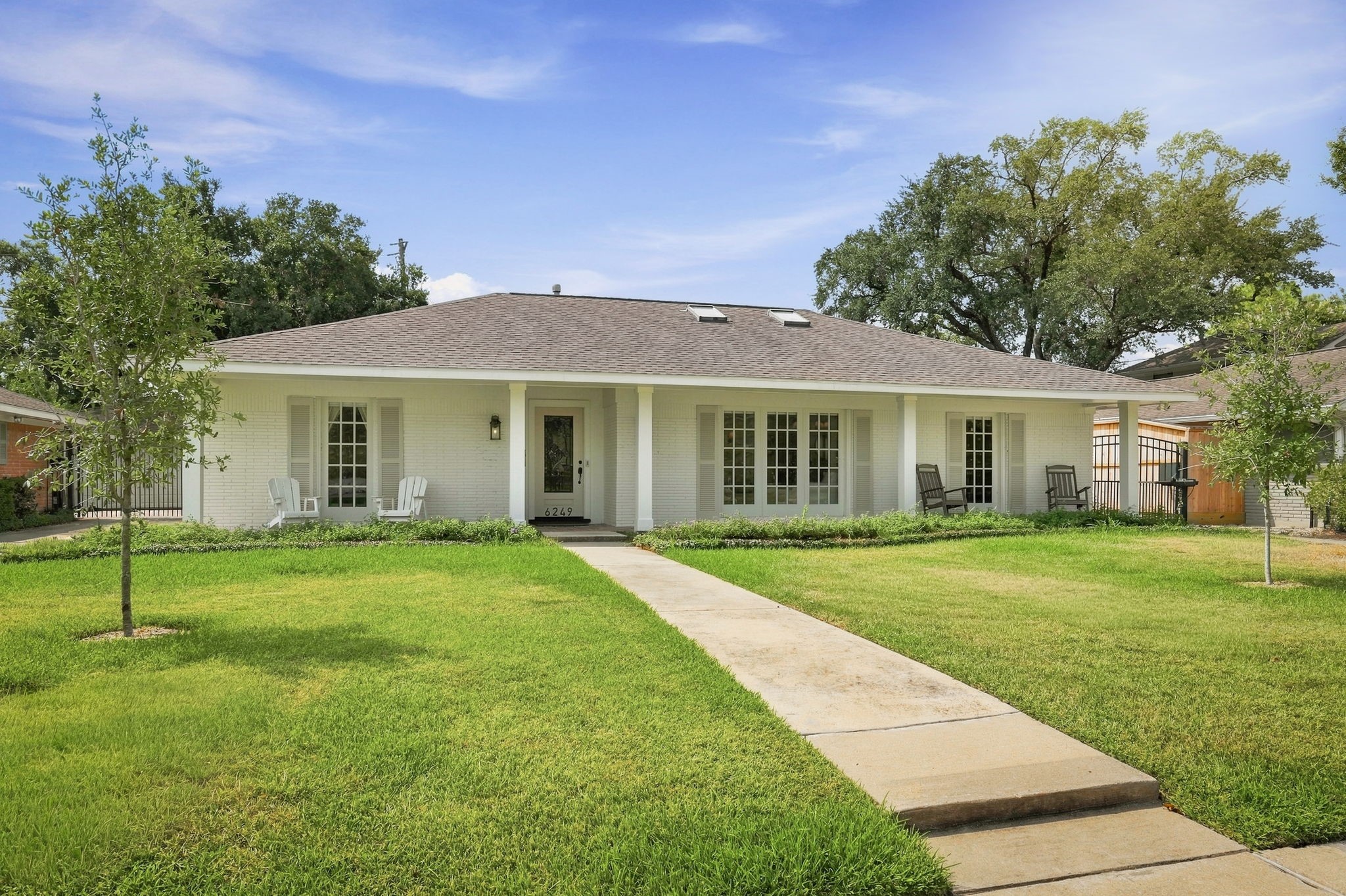 6249 Overbrook Lane Property Photo 4